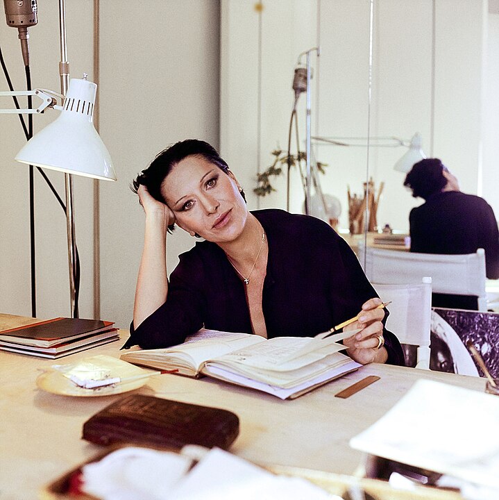 Elsa Peretti: The Woman Who Made Minimalism Seductive