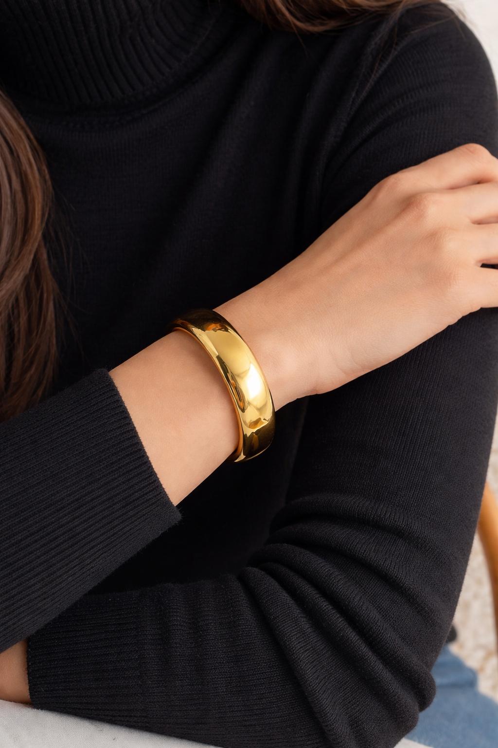 18K Yellow Gold Weingrill Gold Bangle