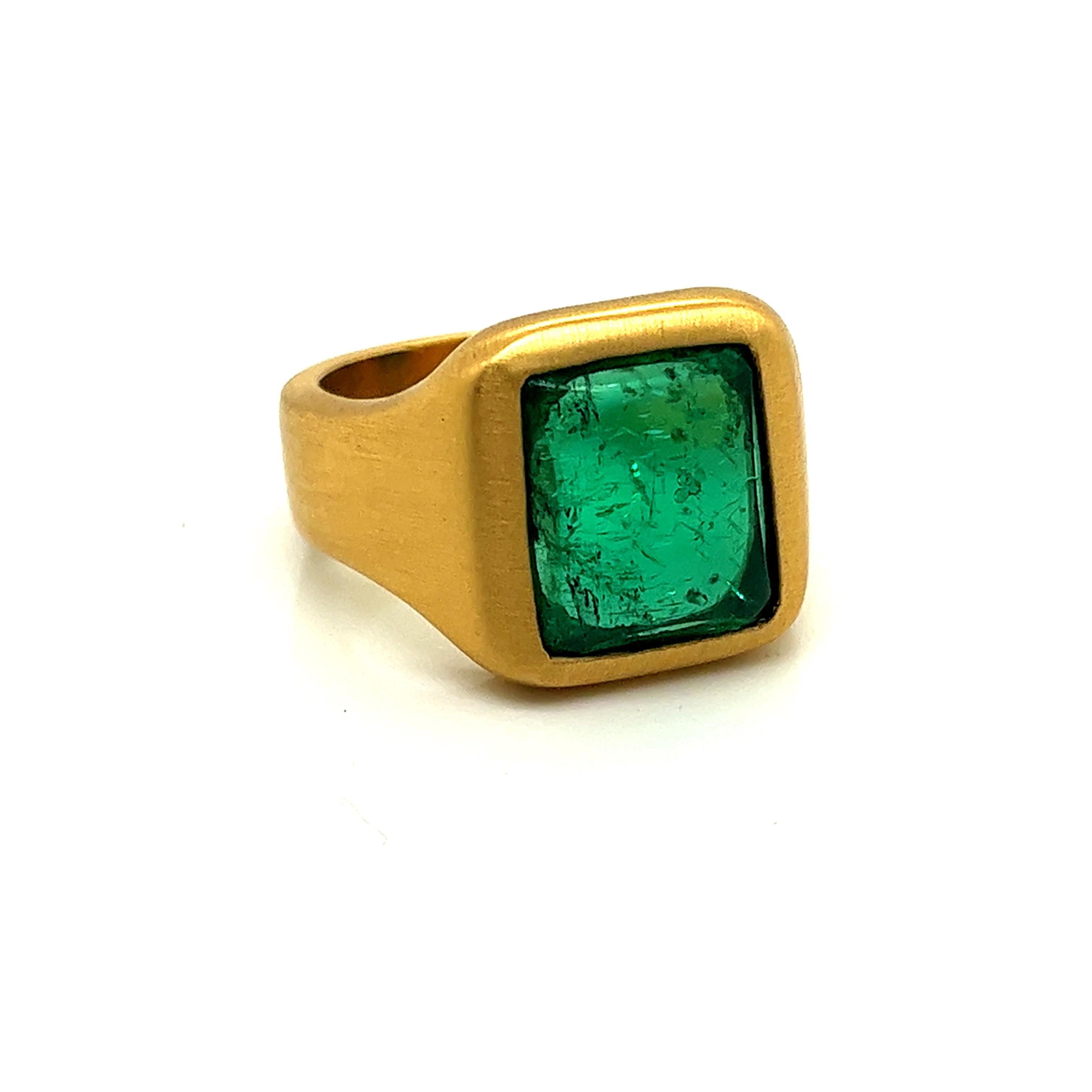 21K 2000s Gold 3.58cts Colombian Minor Traditional Emerald Ring