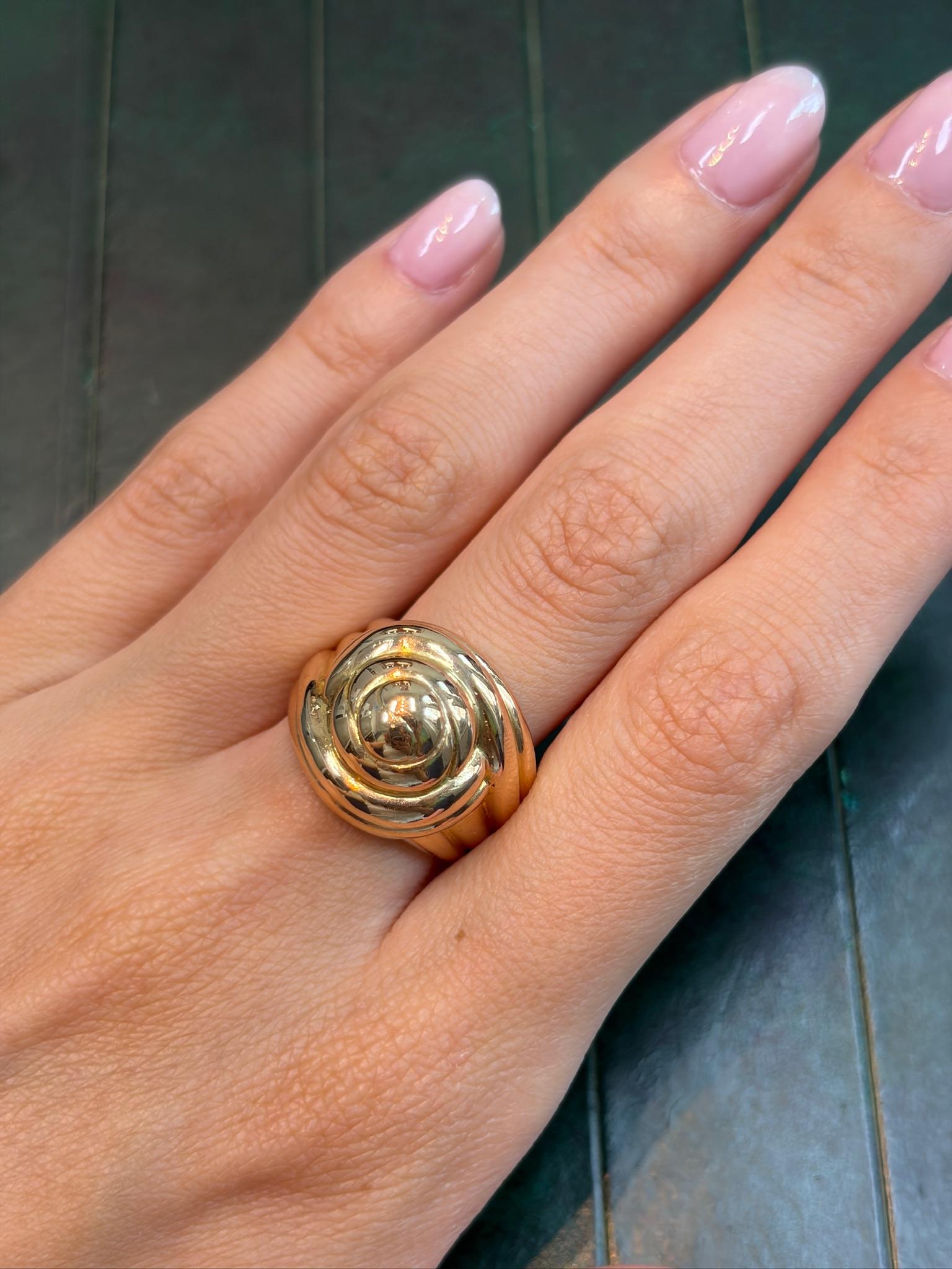 1950s French Tourbillon Ring in 18k Yellow Gold – 18.7 Grams, Size 6