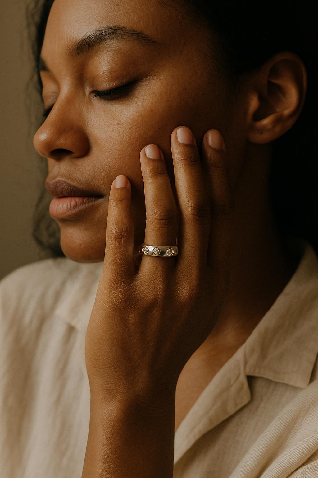 Van Cleef & Arpels Gypsy-Set Diamond Band