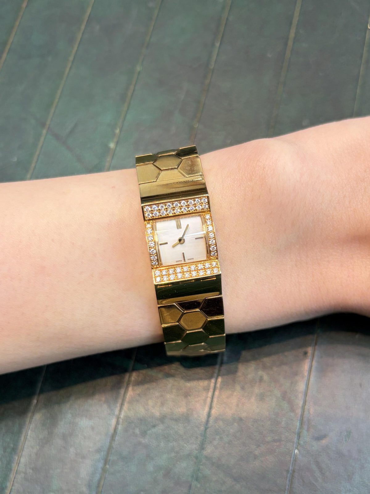 Van Cleef & Arpels Ludo Swann Watch in Gold, Diamonds & Mother-of-Pearl