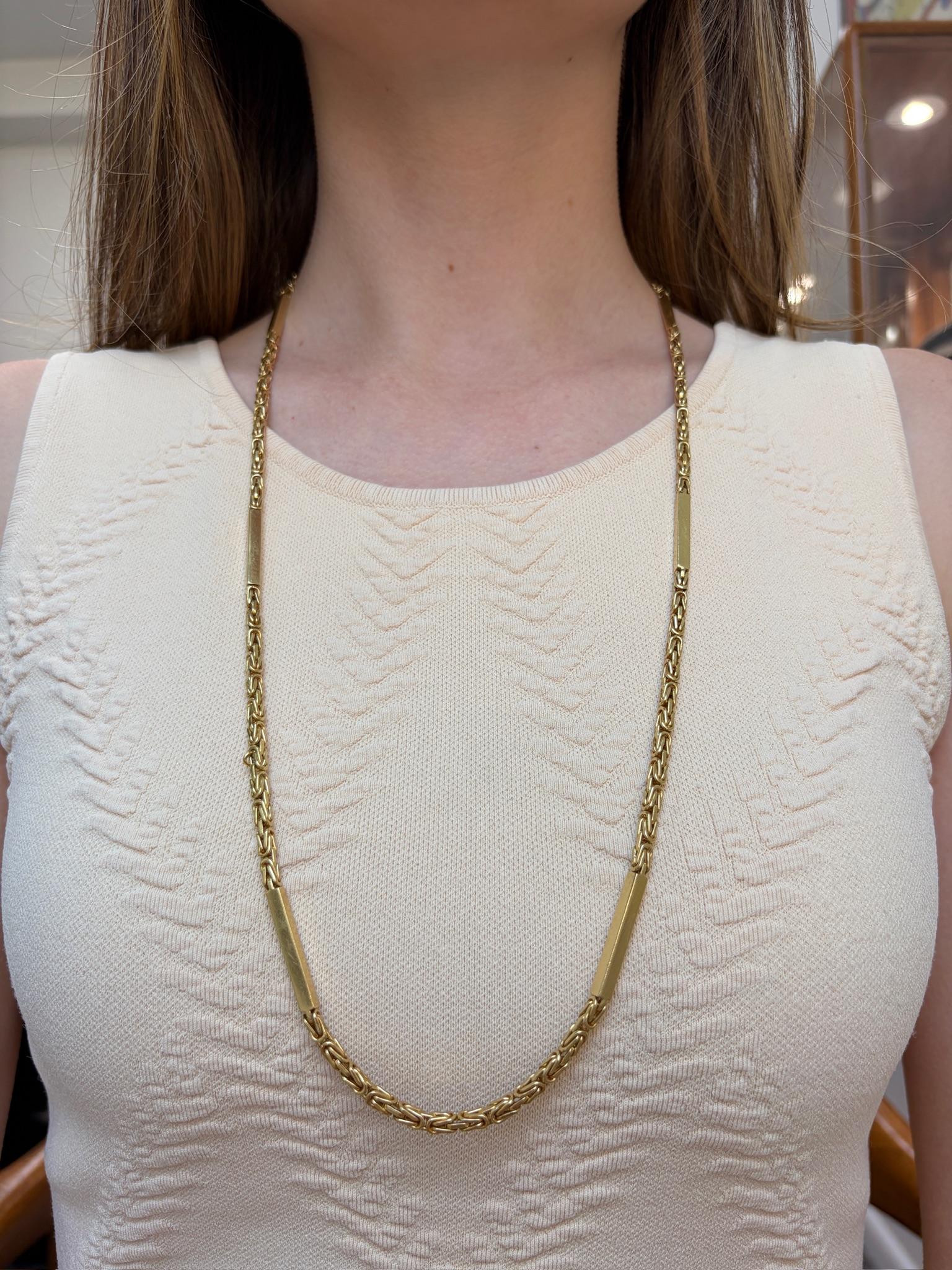 Gucci Long Chain Necklace
18K Yellow Gold, Italy
Circa 1970