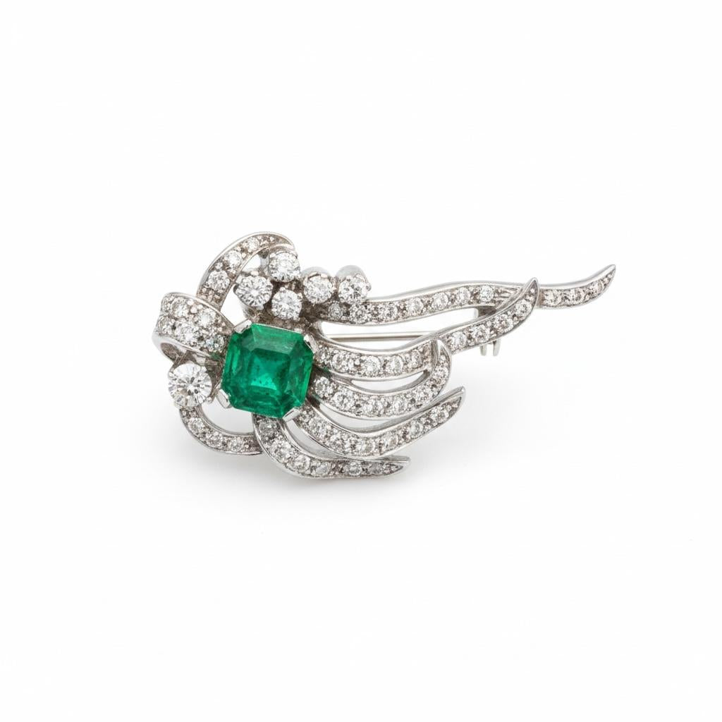 Platinum 1940s Diamond Emerald Pin