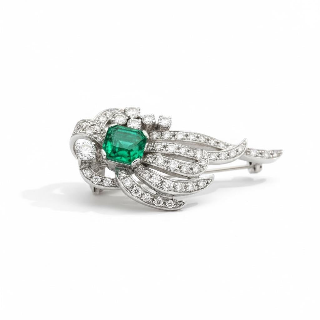 Platinum 1940s Diamond Emerald Pin