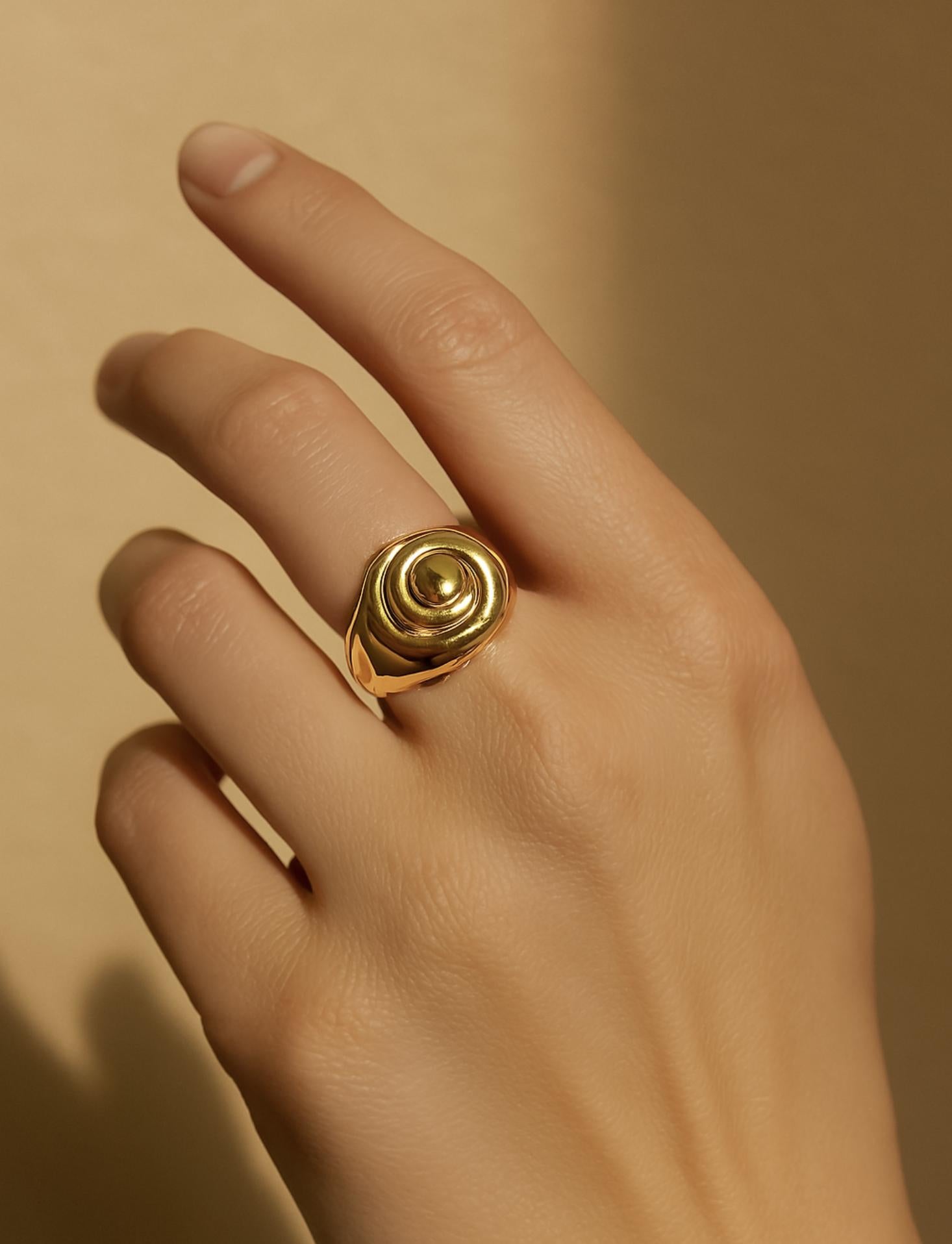 1950s French Tourbillon Ring in 18k Yellow Gold – 18.7 Grams, Size 6