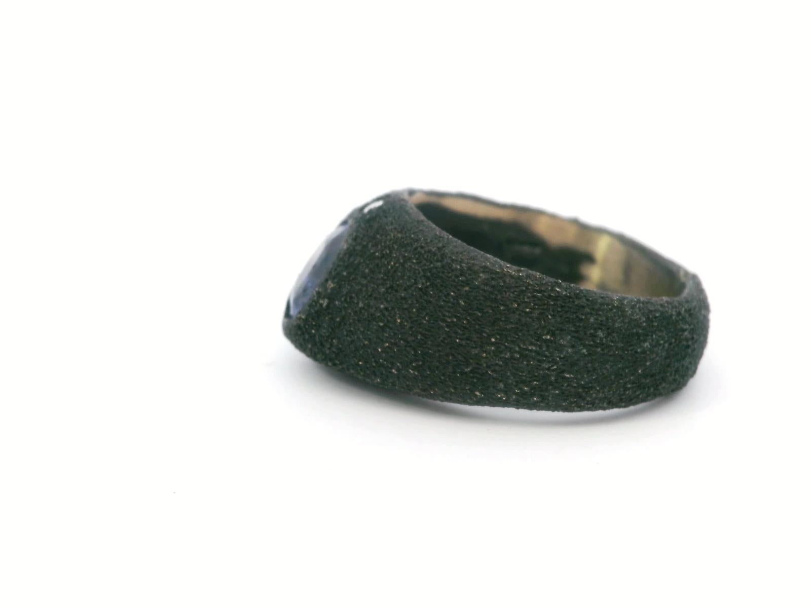 18k Yellow Gold Modern Diamond Sapphire Ring Spray Welding black finish