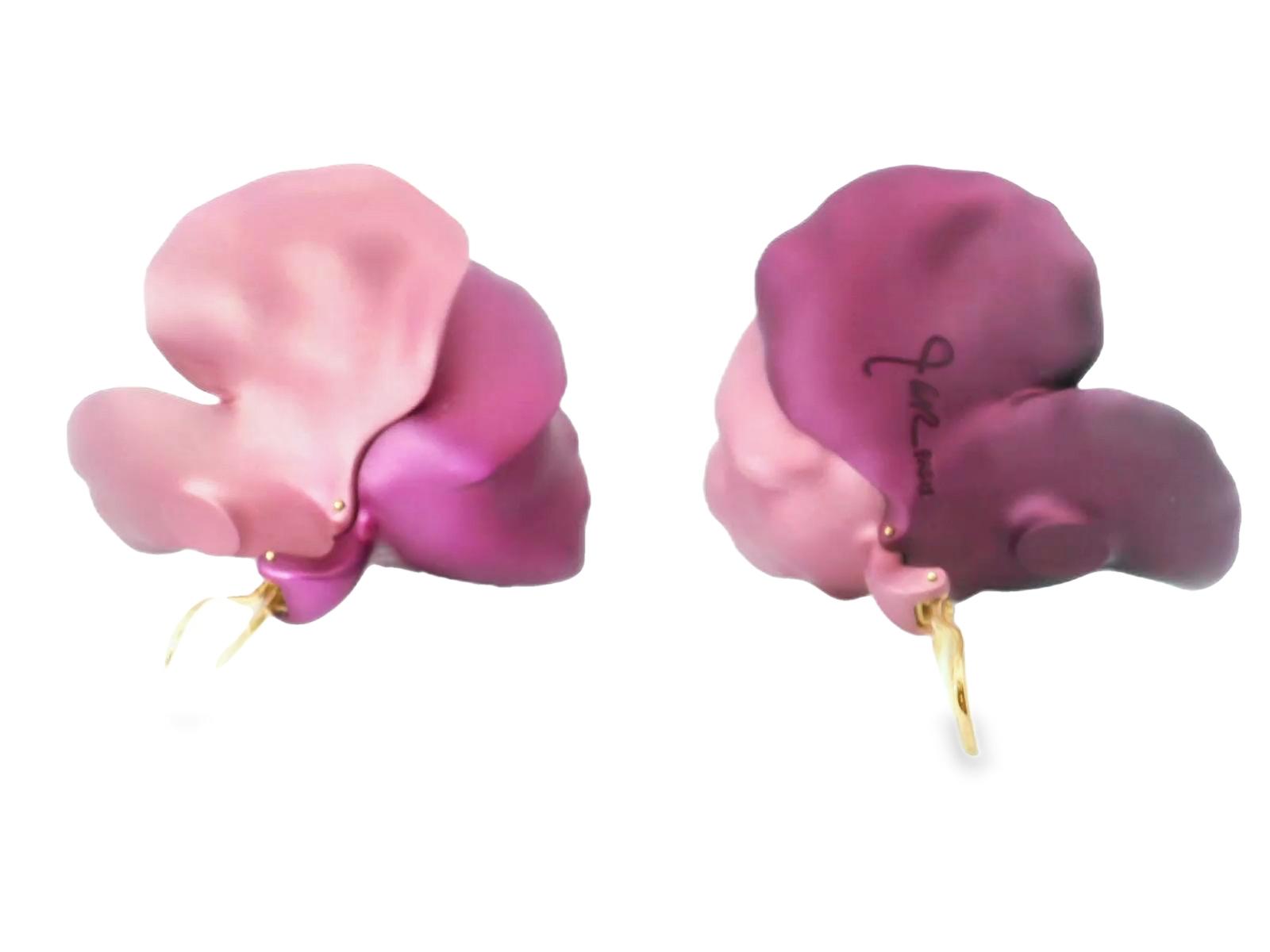 18k Yellow Gold JAR 2000s Flower Earrings Large Aluminium Bicolor Pansy Flower