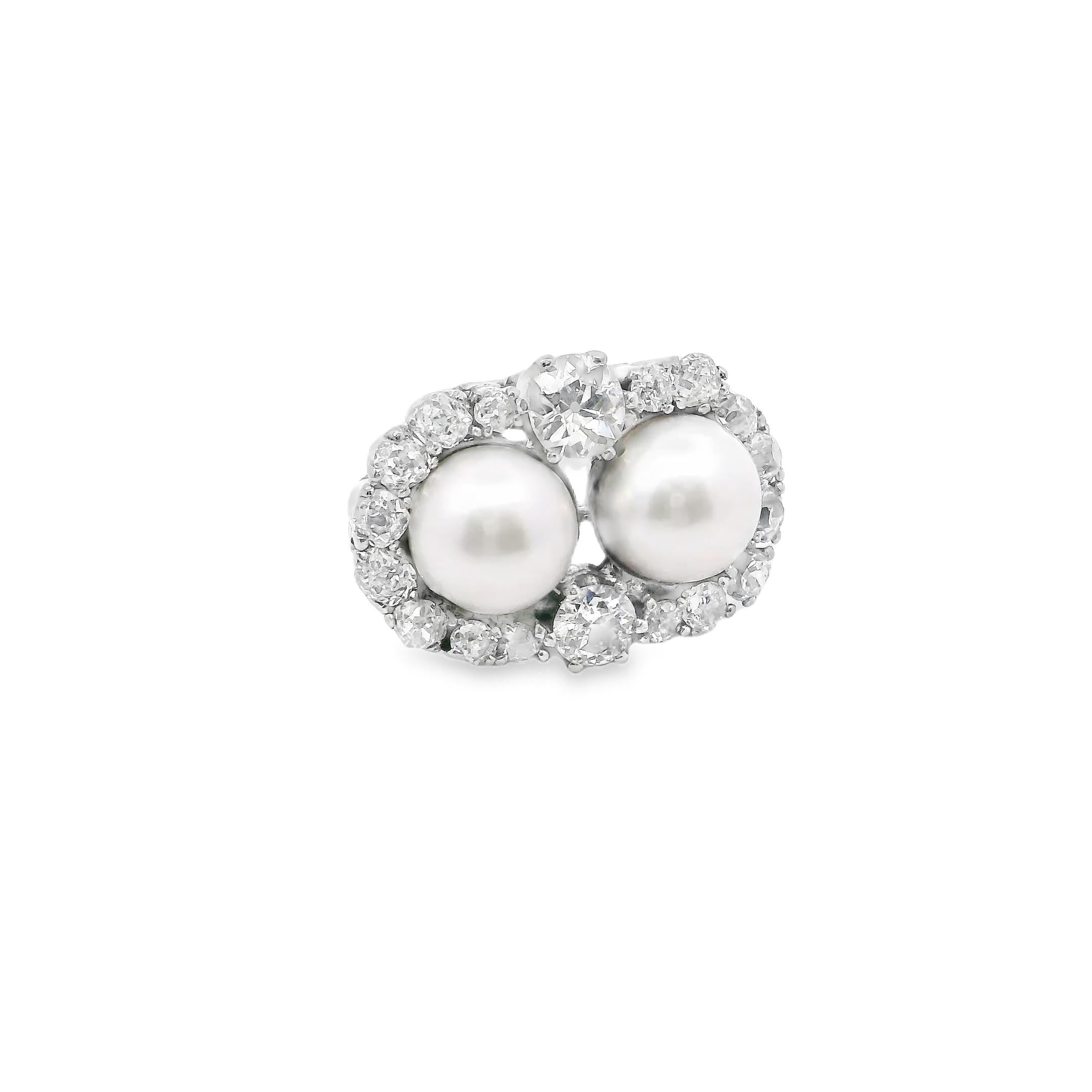 18K White Gold Retro Diamond Pearl Ring
