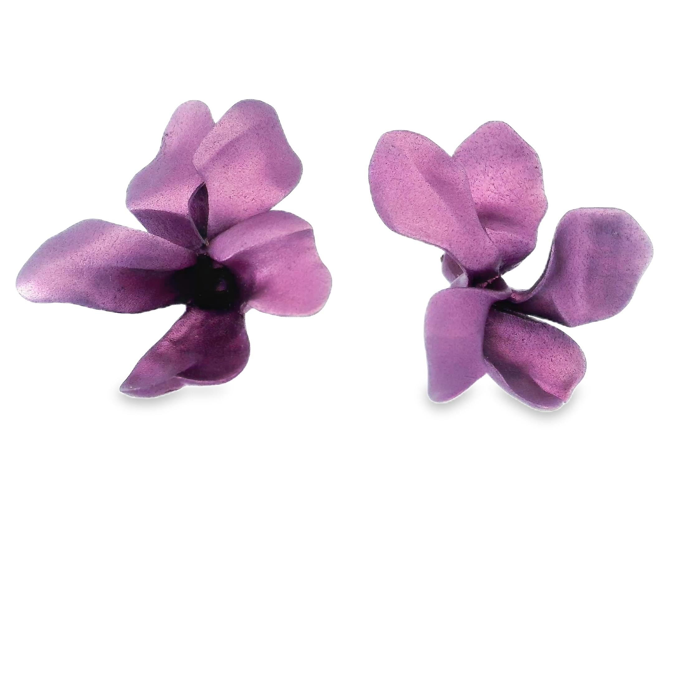 18K Gold Aluminum JAR Purple Pansy Earrings