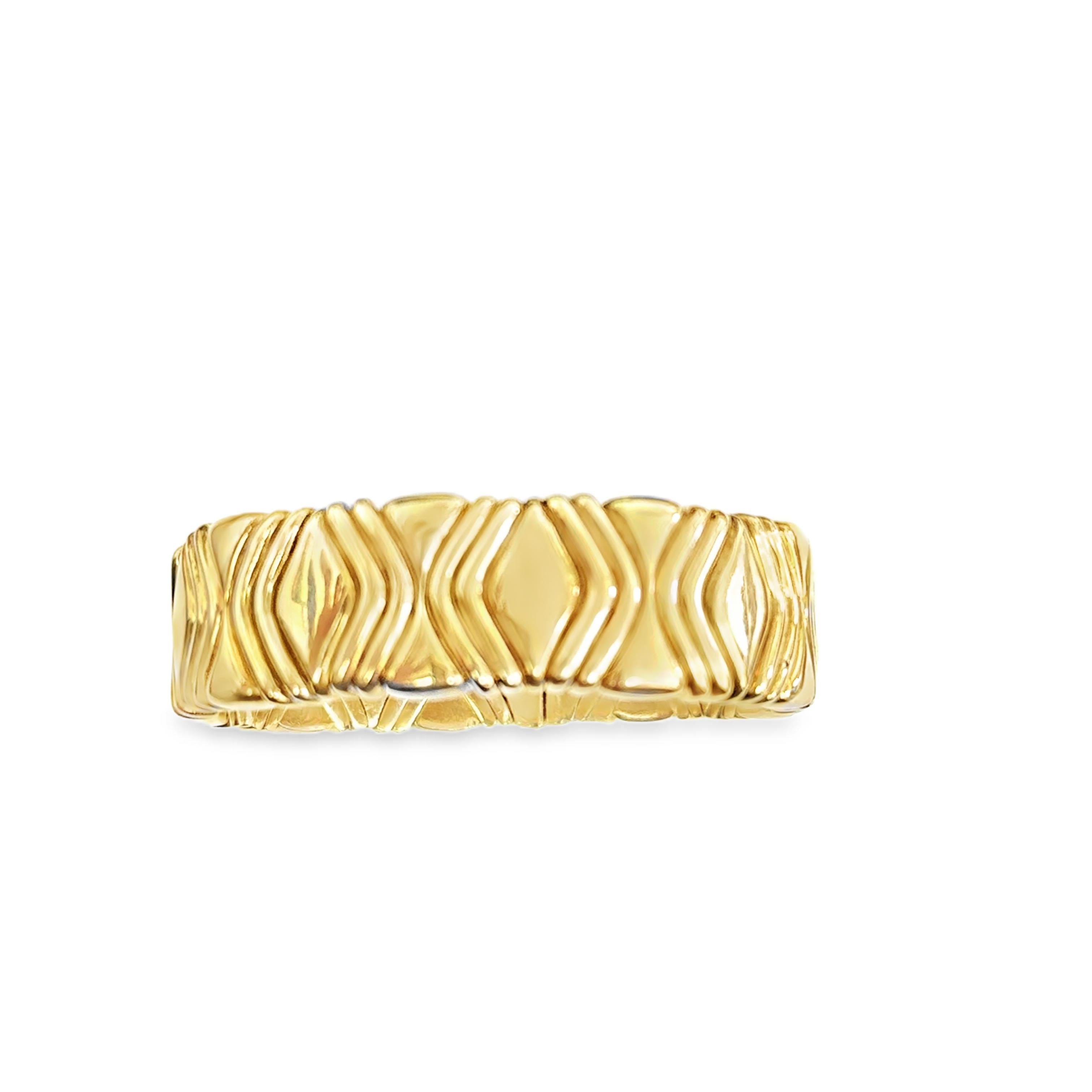 18k Yellow Gold Bulgari 1980s Geometrical Gold Bangle - 152.30GRAM