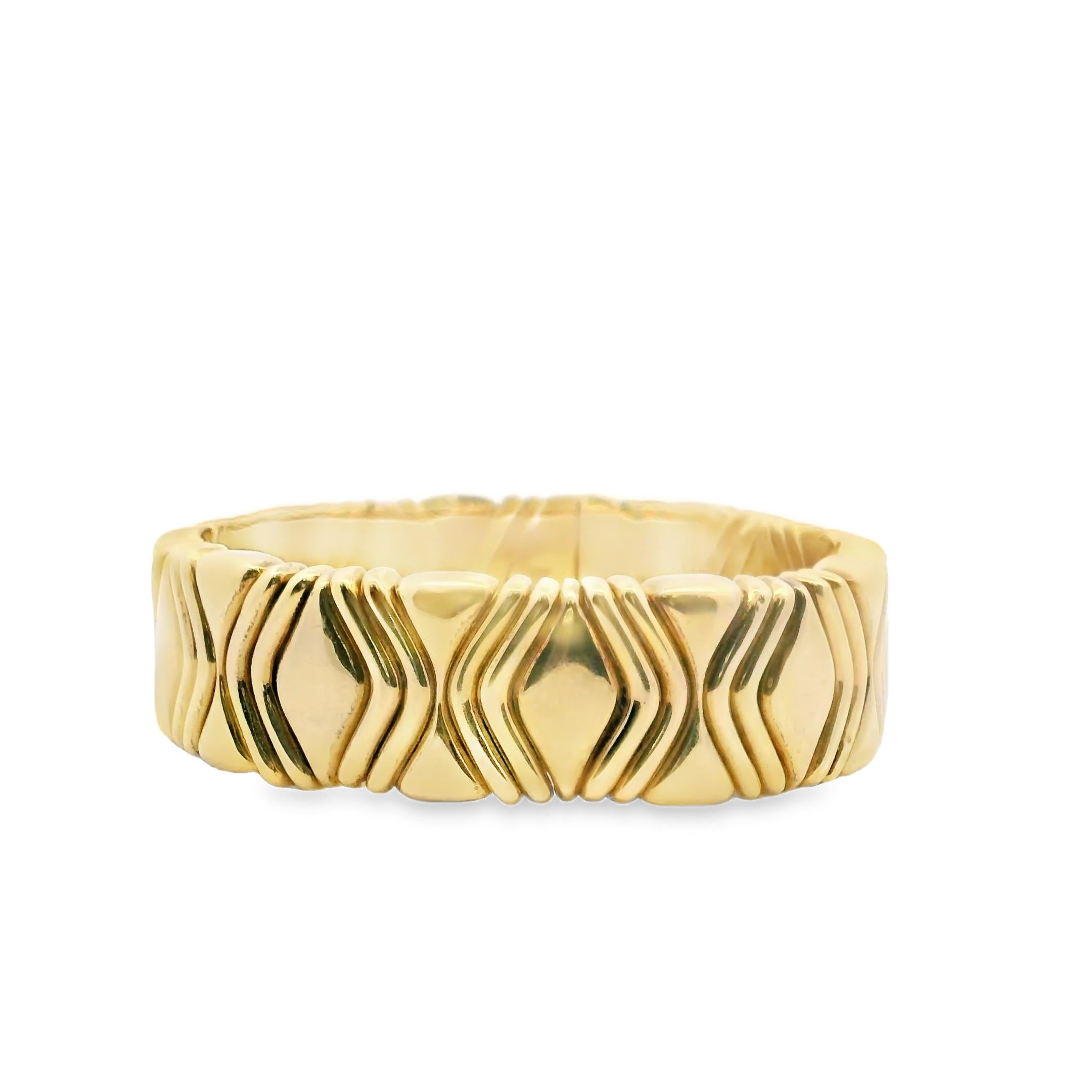 18k Yellow Gold Bulgari 1980s Geometrical Gold Bangle - 152.30GRAM