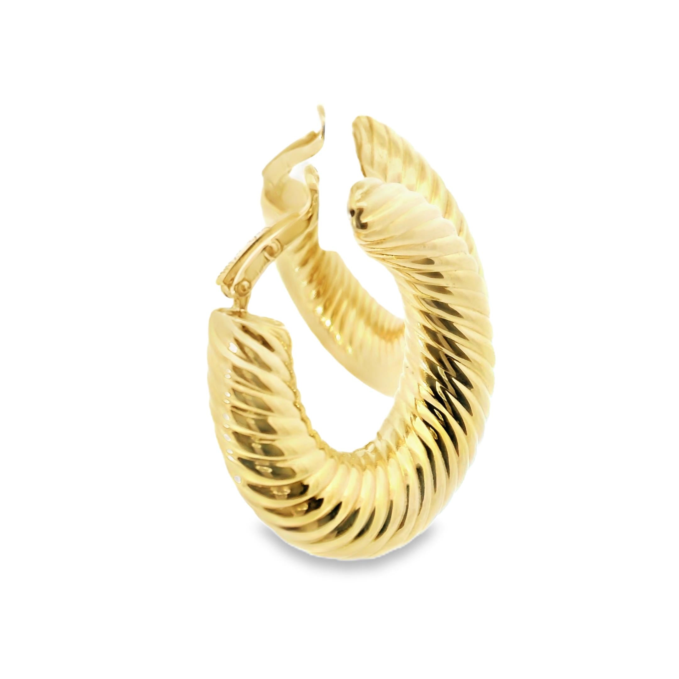 Van Cleef & Arpels Ridged Gold Hoop Earrings, 1980s
