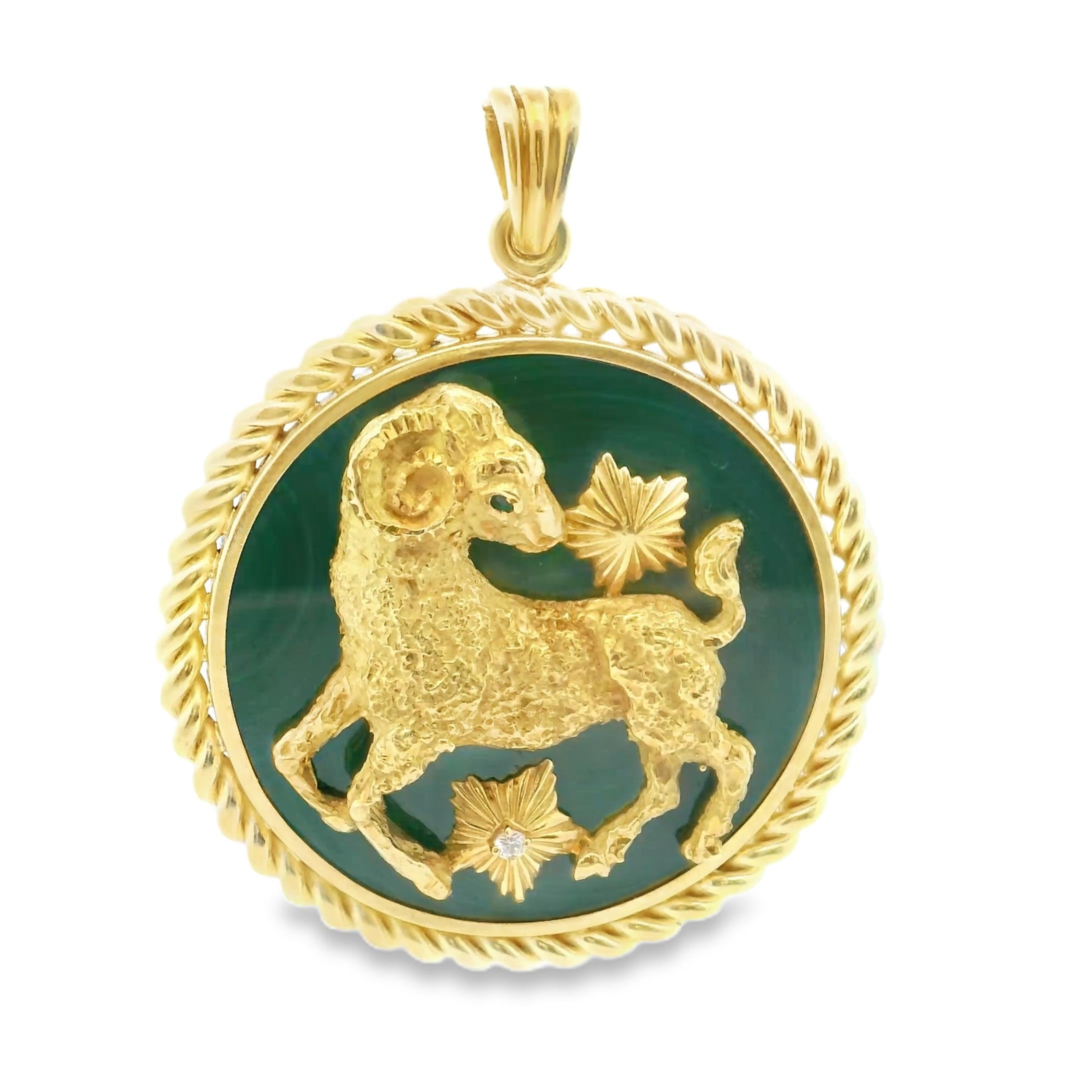 VAN CLEEF & ARPELS ZODIAC SIGN MEDALLION CAPRICORN IN MALACHITE