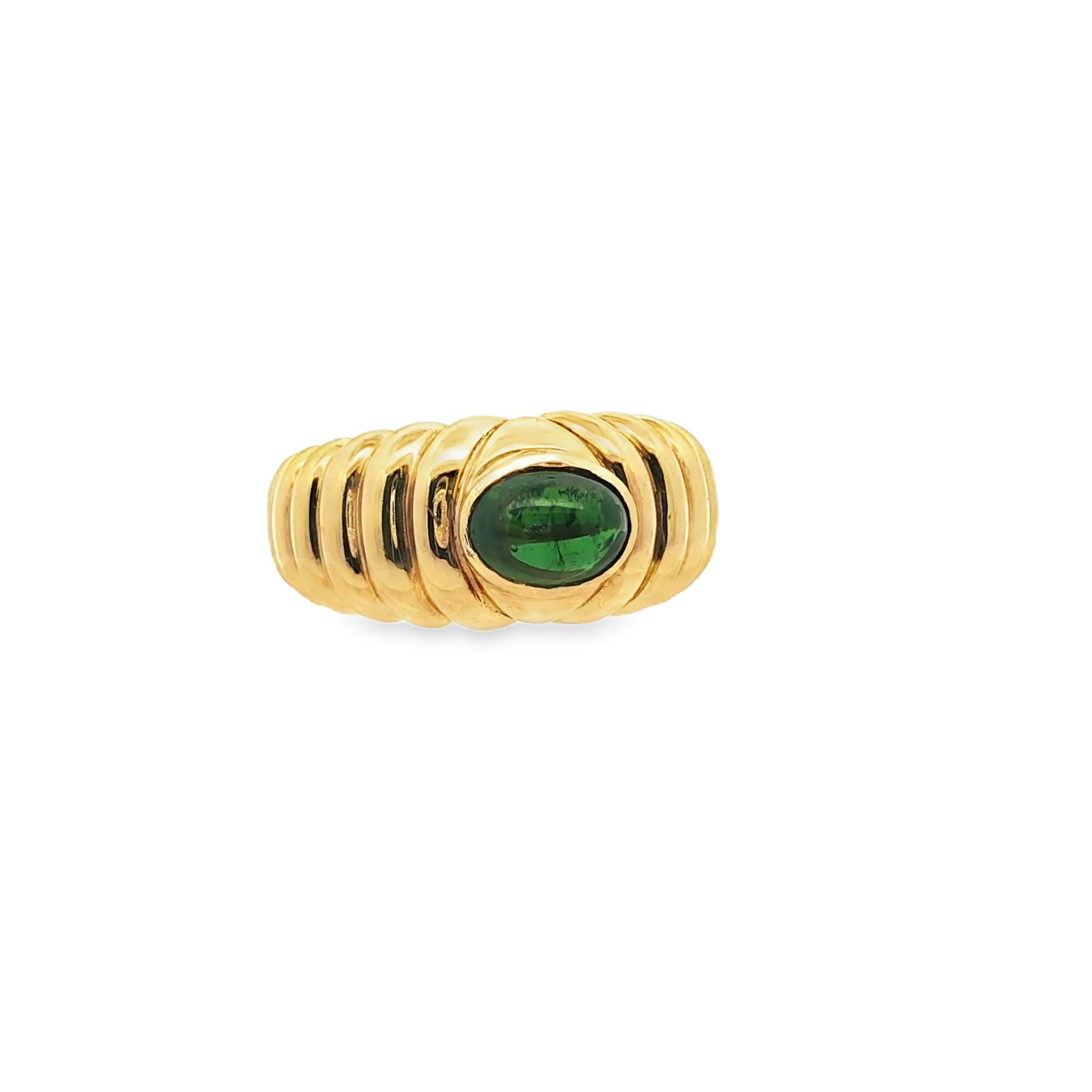 French 1980s Peridot Cabochon Ring in 18k Gold
