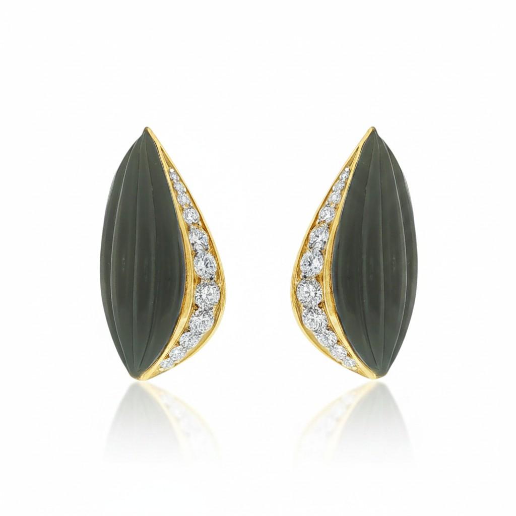 Fred Fluted Onyx Diamond Earrings in 18K Gold