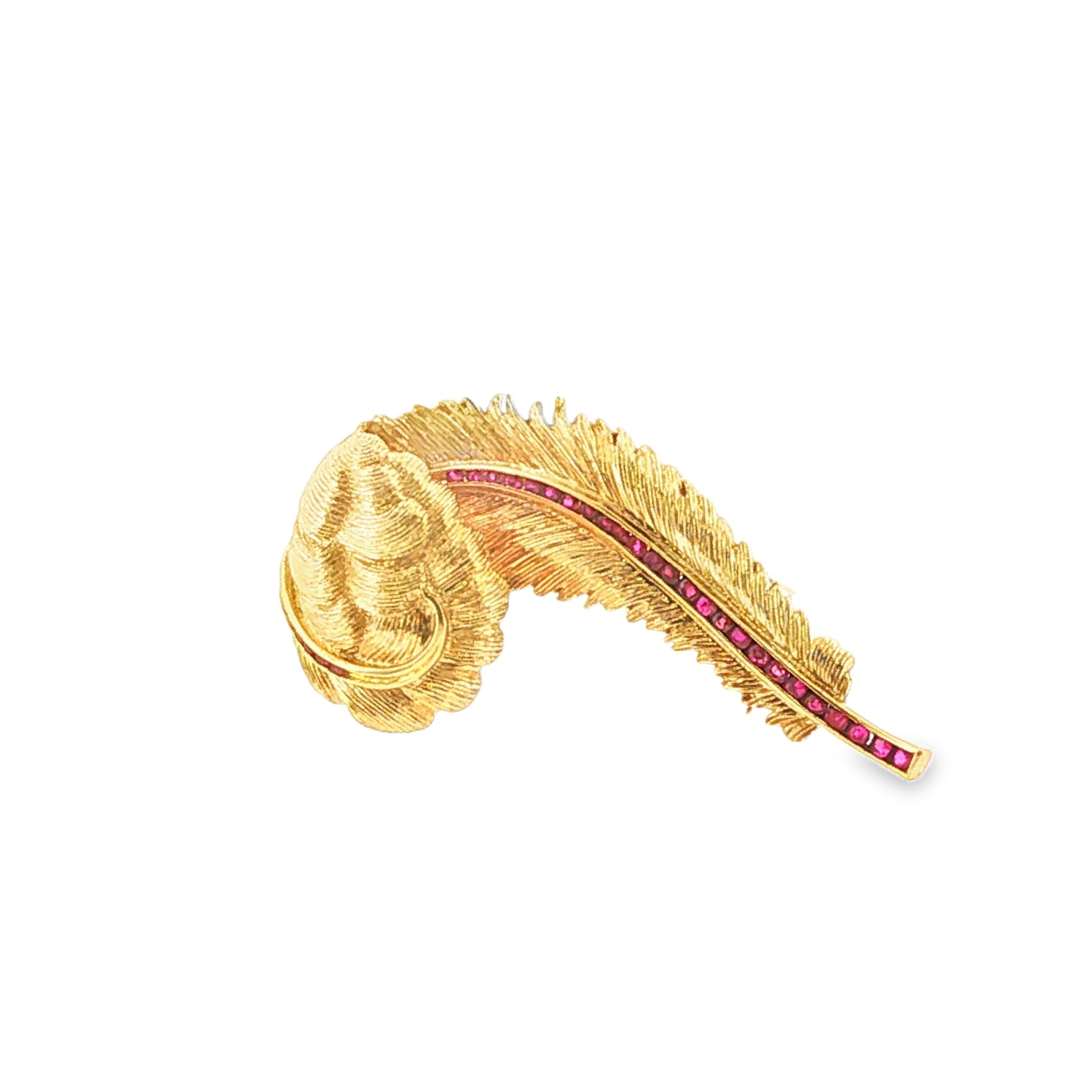 Raymond Yard Calibré Ruby and 14k Yellow Gold Leaf Brooch, 1940s