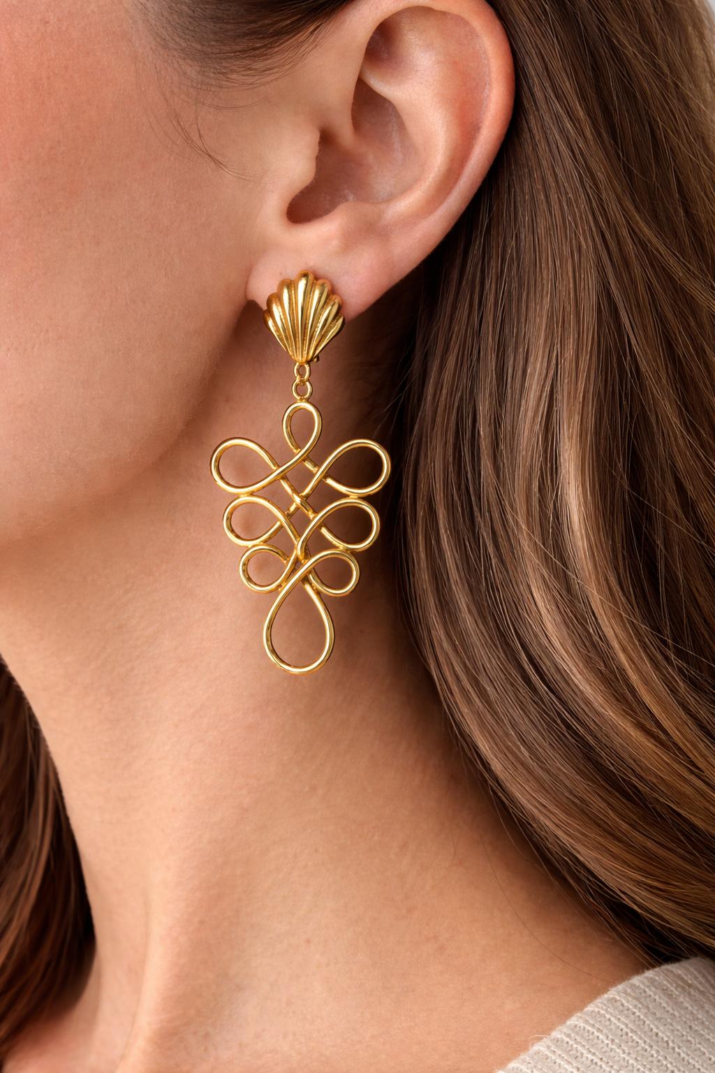 1970s Gold Dangle Earrings