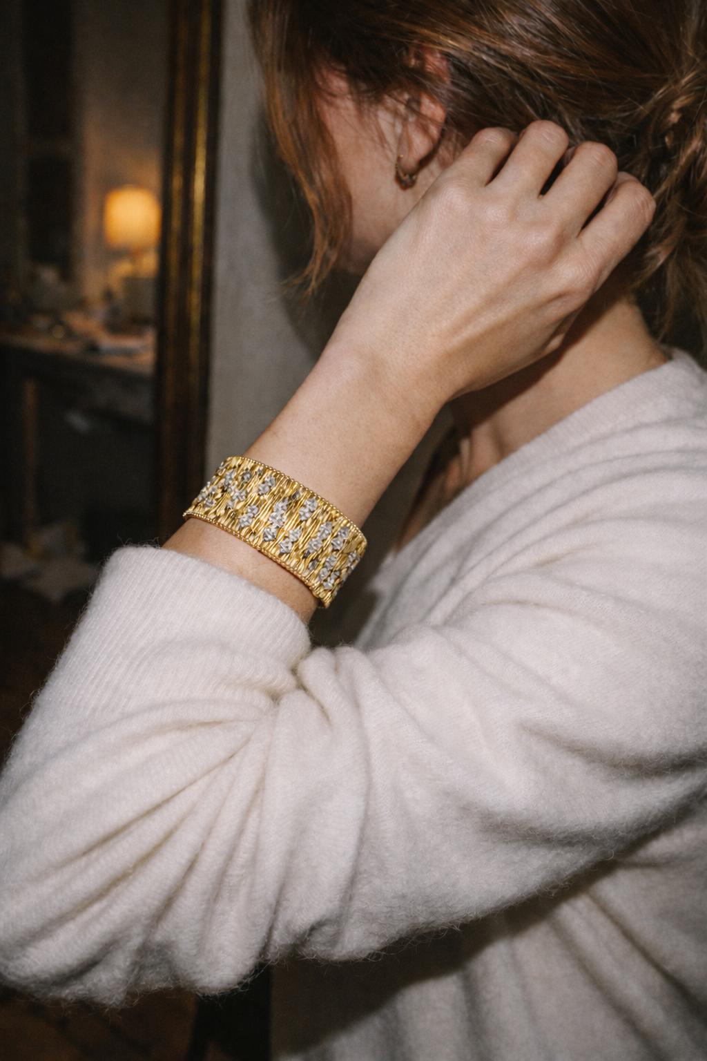 Kutchinsky Diamond and 18k Yellow Gold Textured Bracelet, England 1972