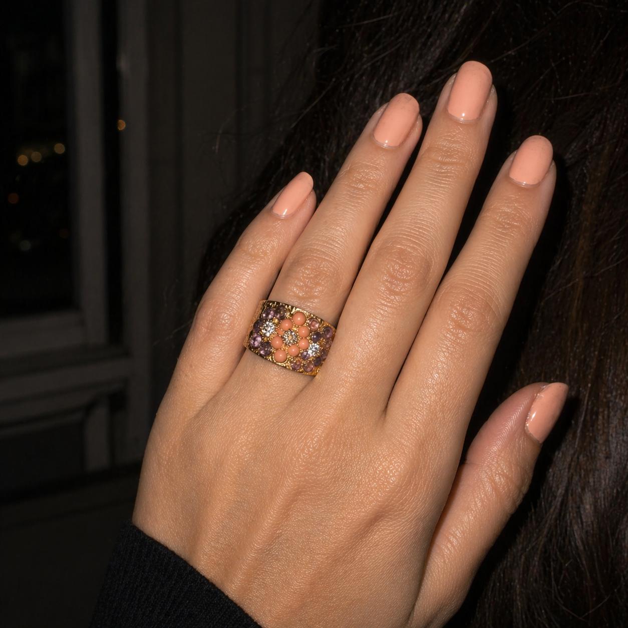 18K Gold Van Cleef & Arpels Diamond Amthetyst Coral Ring