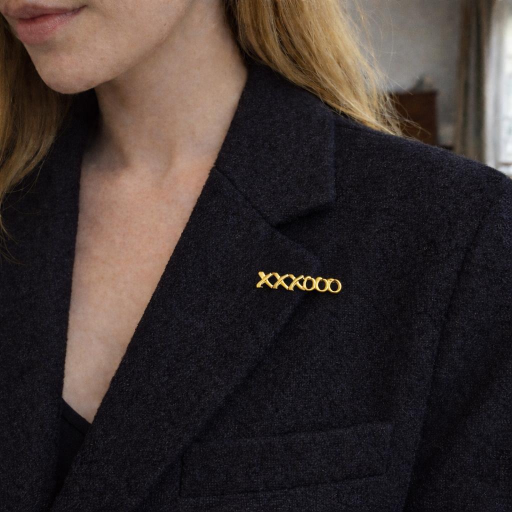 1983 Tiffany & Co. XOXO Brooch Pin in 18K Yellow Gold