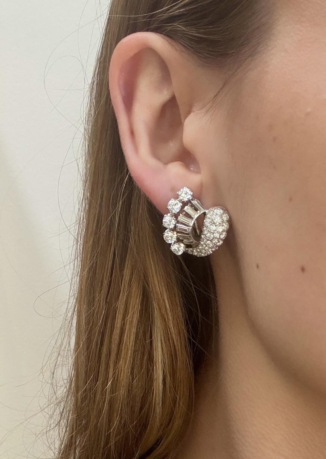 Pederzani Diamond Earrings in 18K White Gold