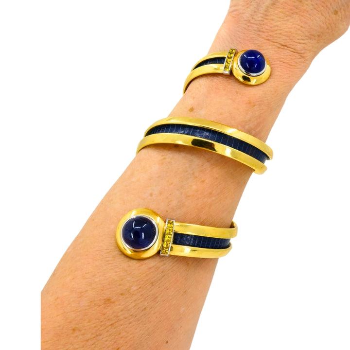 Hemmerle Spiral Sapphire, Yellow Sapphire & Leather Bracelet 18k Gold, Circa 198