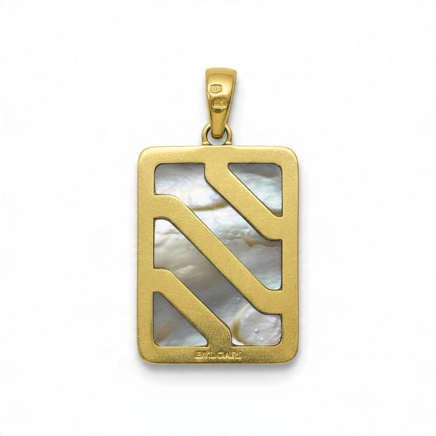 Bulgari Mother-of-Pearl Pendant in 18K Yellow Gold, 1980s, second view