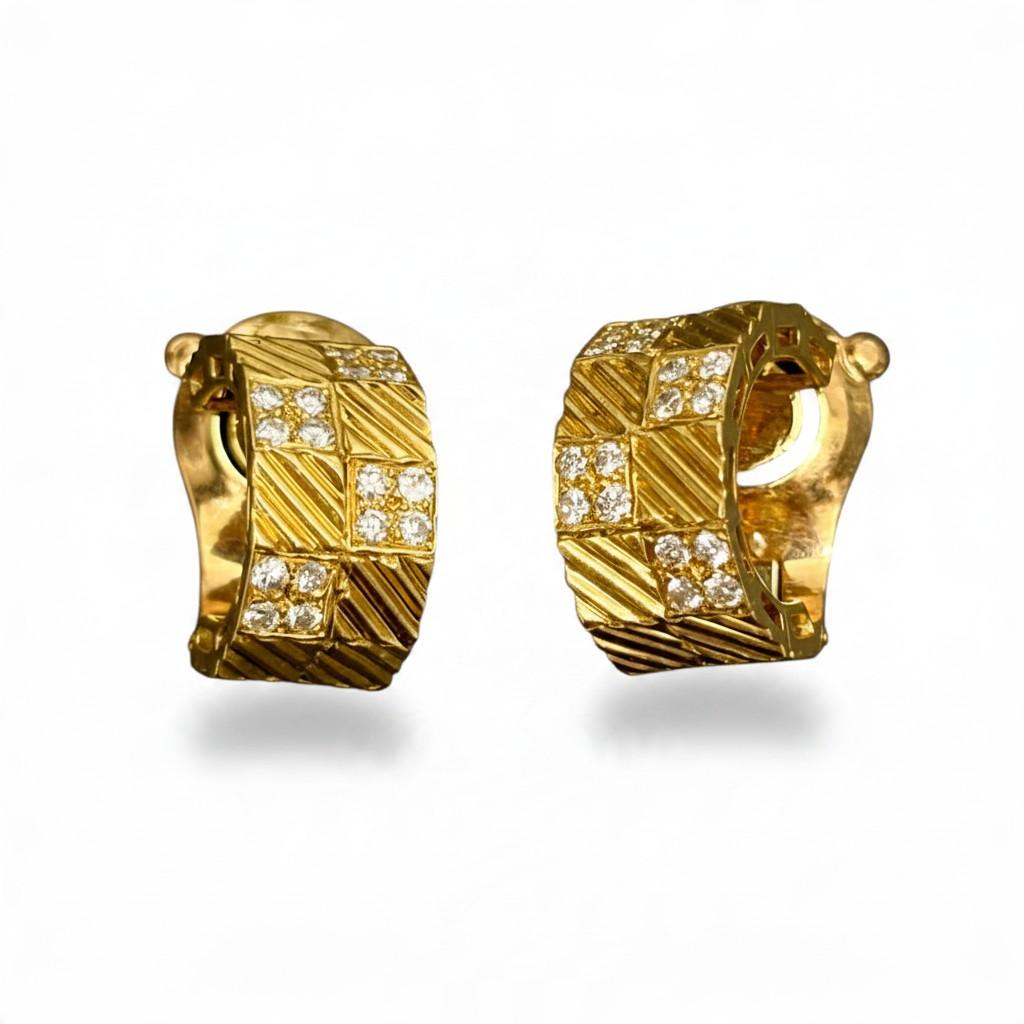 Van Cleef & Arpels Diamond Checkerboard Earrings in 18K Yellow Gold, 1970s, view 5