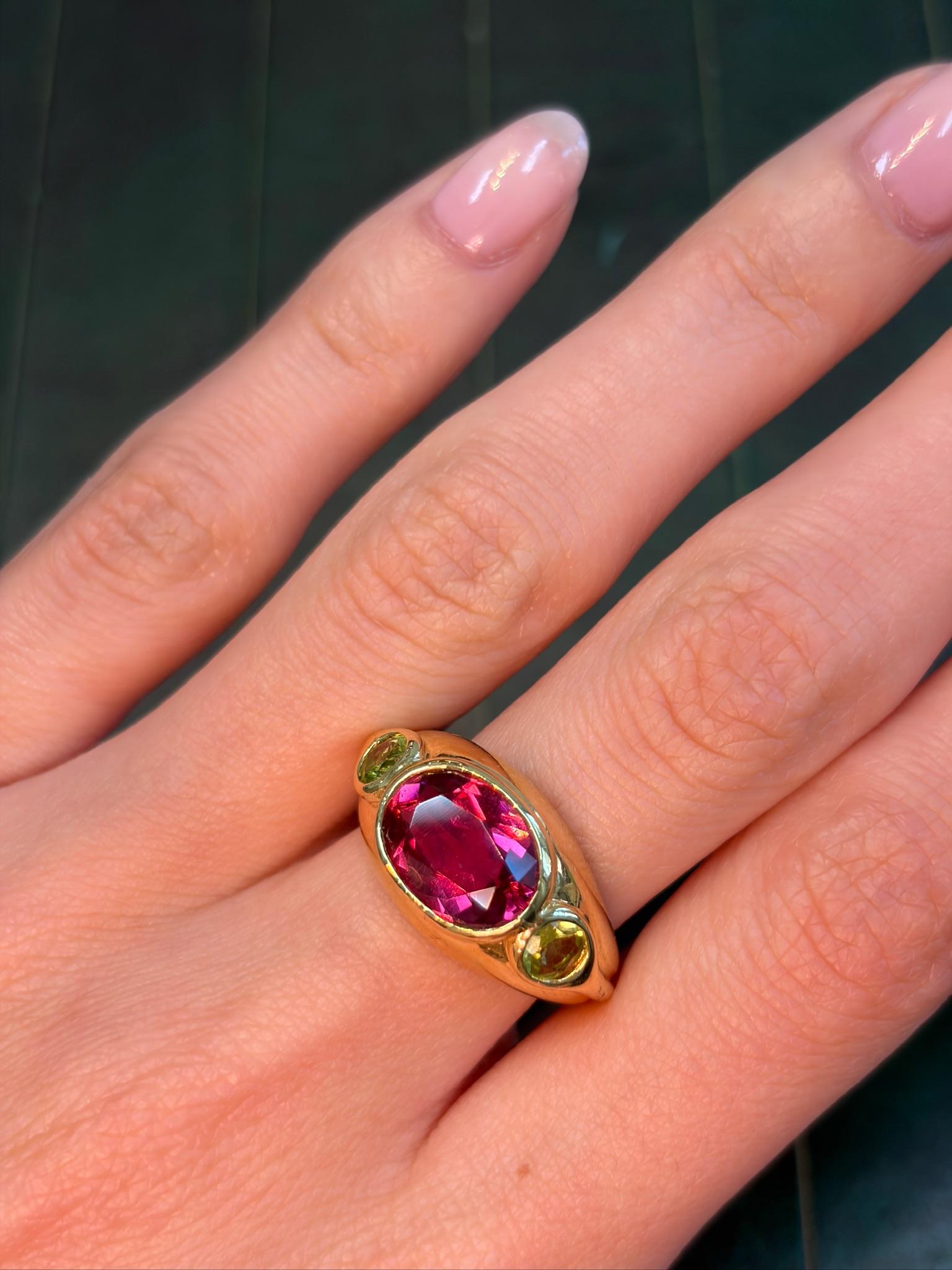 Bulgari Tourmaline and Peridot Ring in 18 Karat Yellow Gold