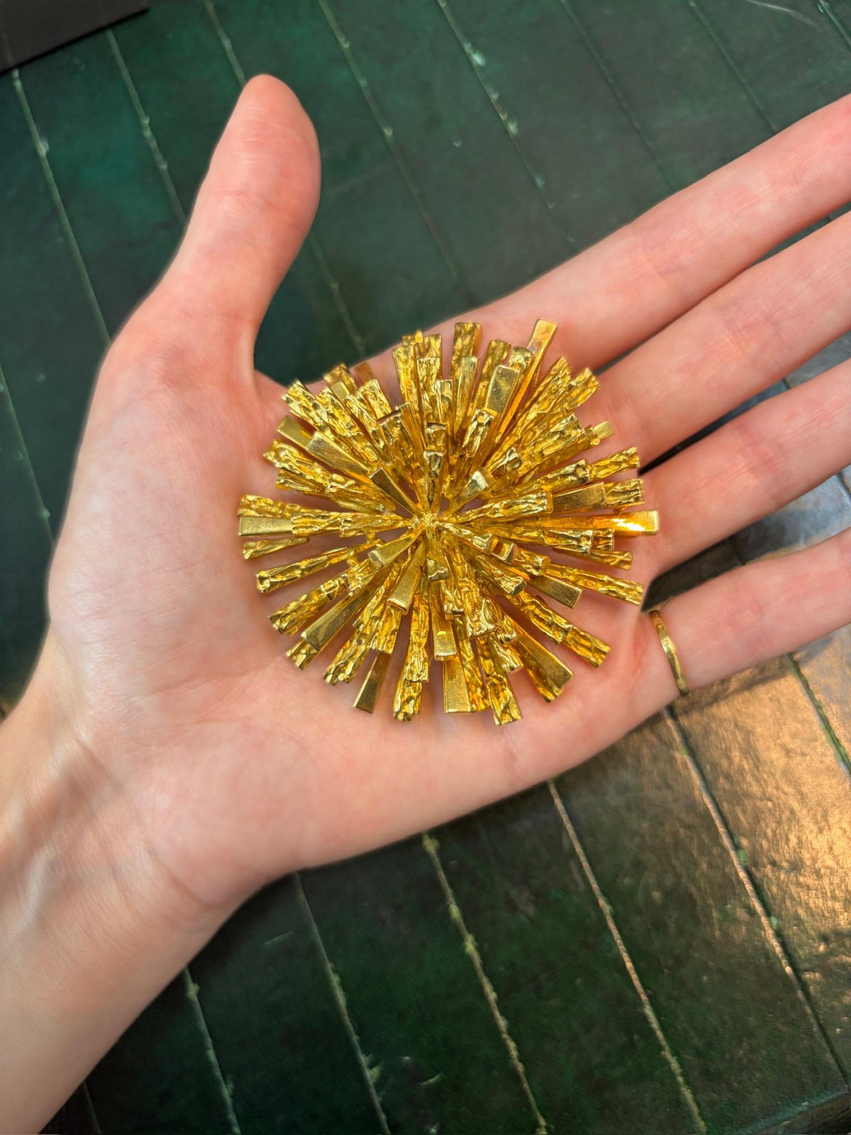 Tiffany & Co. 18K Gold Sunburst Pendant Brooch