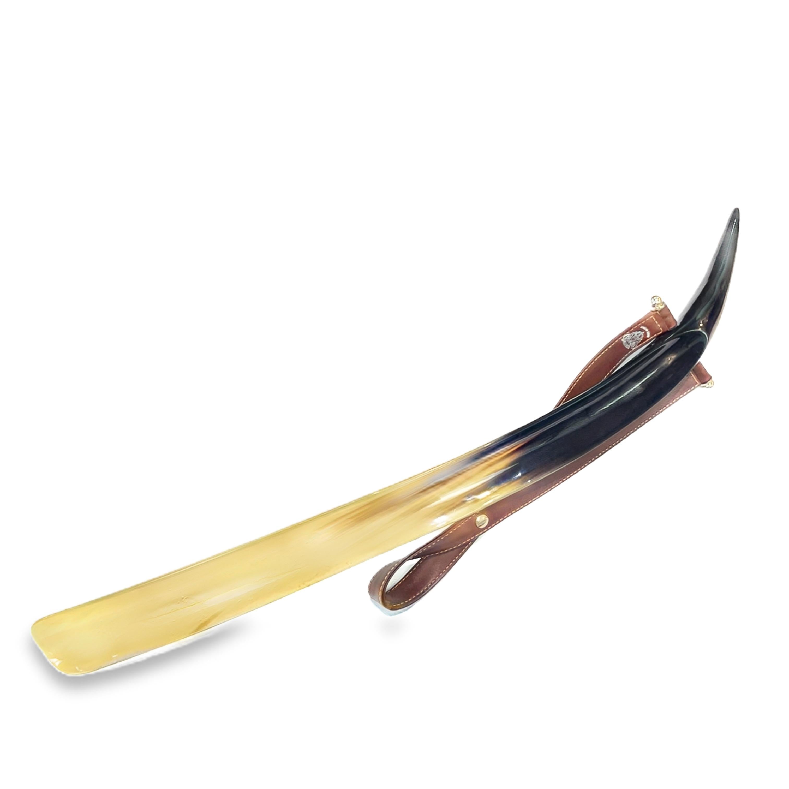 Gucci 2000s   Shoehorn Leather and Horn - 165.70GRAM