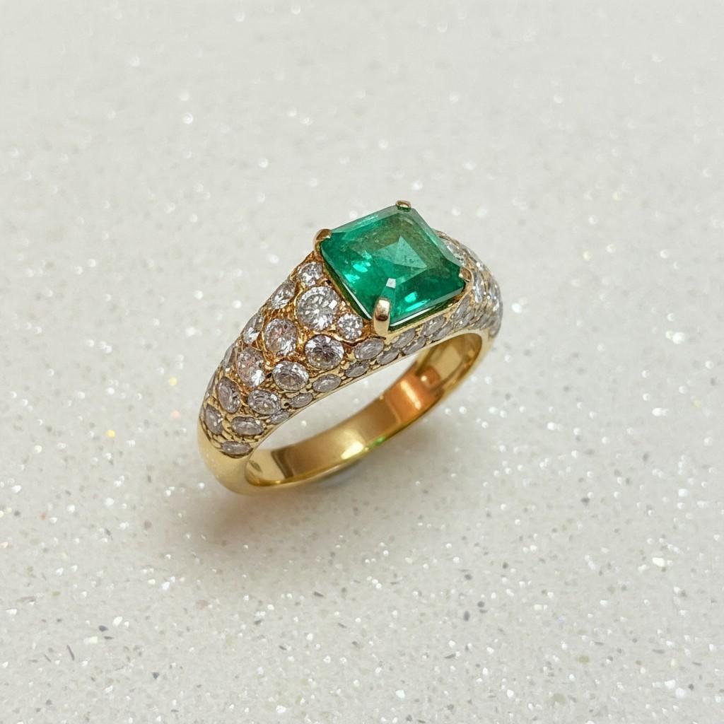 Cartier Colombian Emerald and Diamond Ring