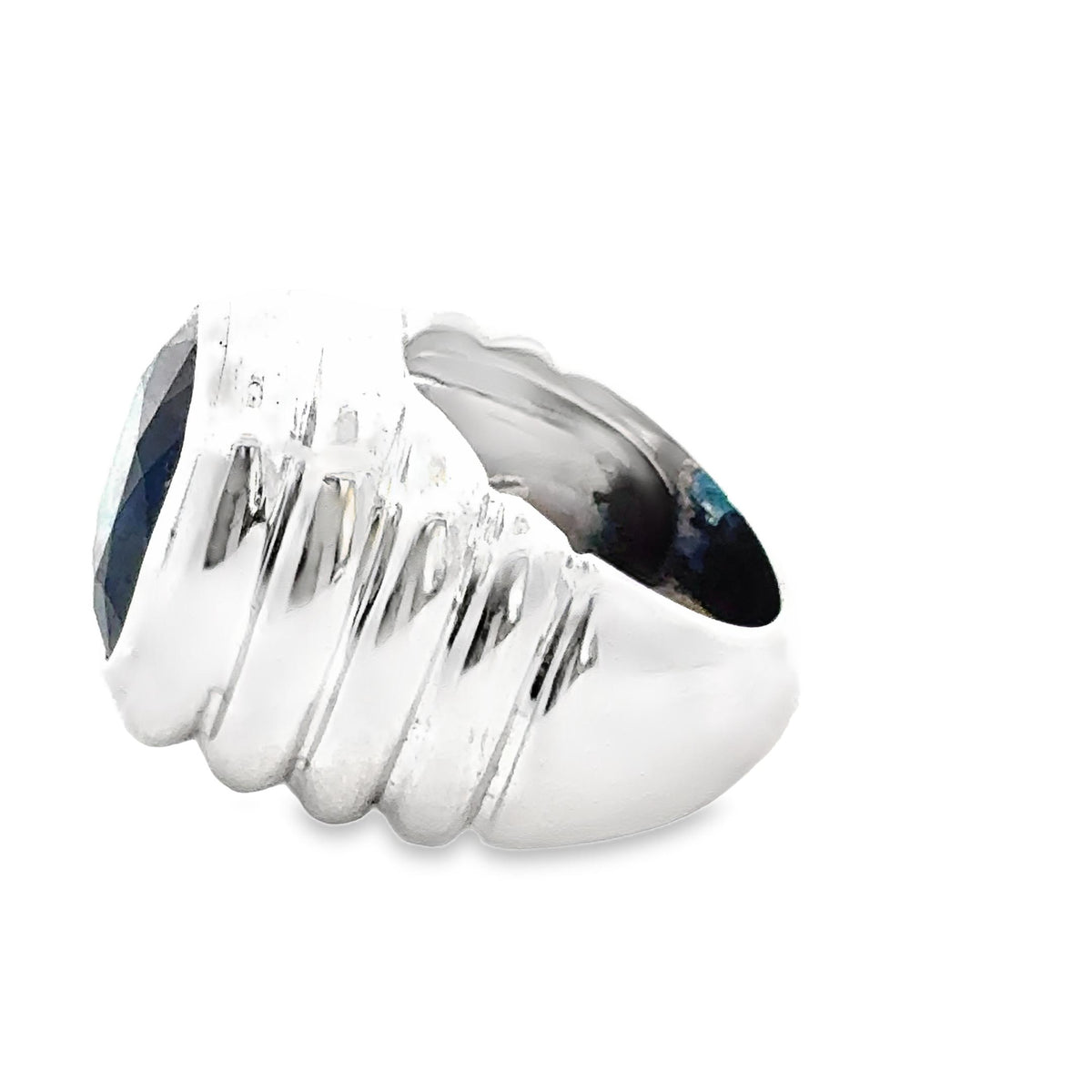 18K White Gold 9.23-Carat Sapphire Fluted Ring