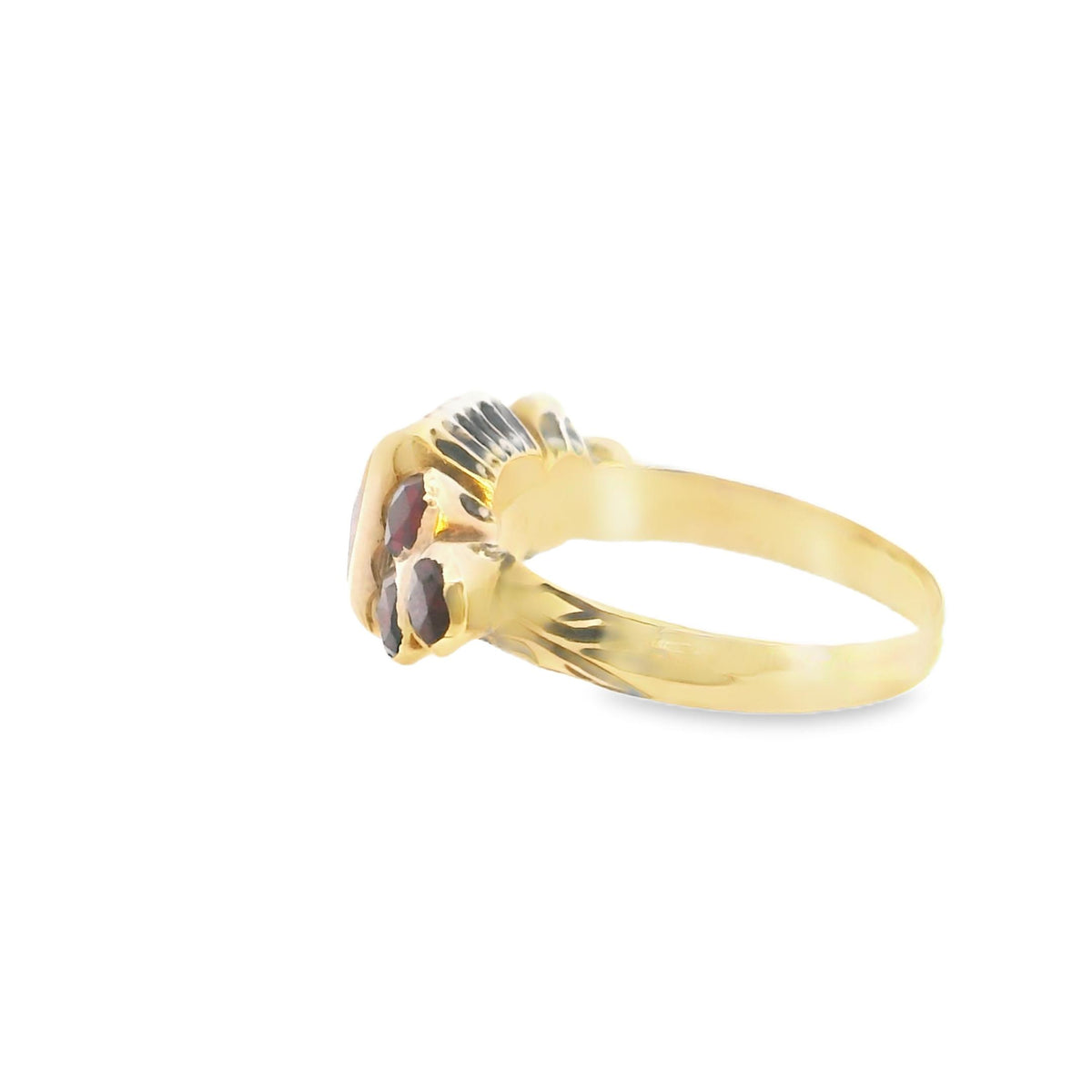 17th Century Garnet Ring in Yellow Gold, view 5