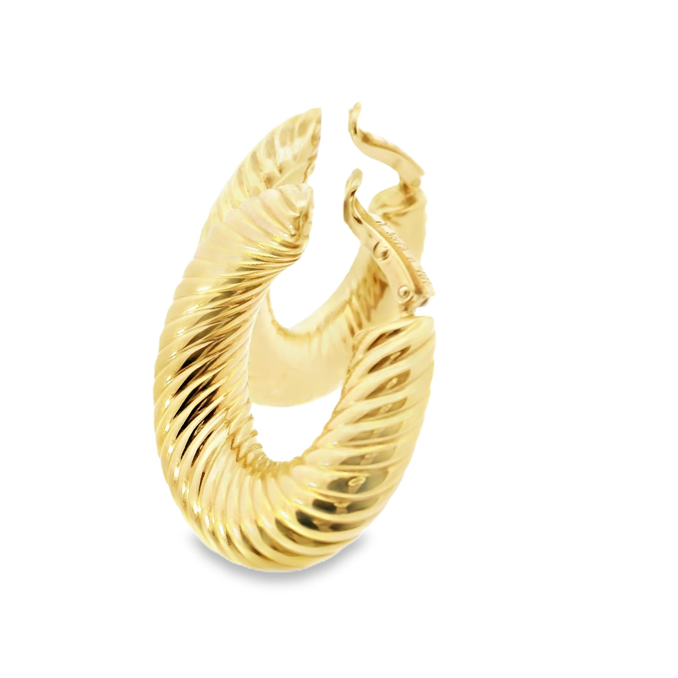 Van Cleef & Arpels Ridged Gold Hoop Earrings, 1980s
