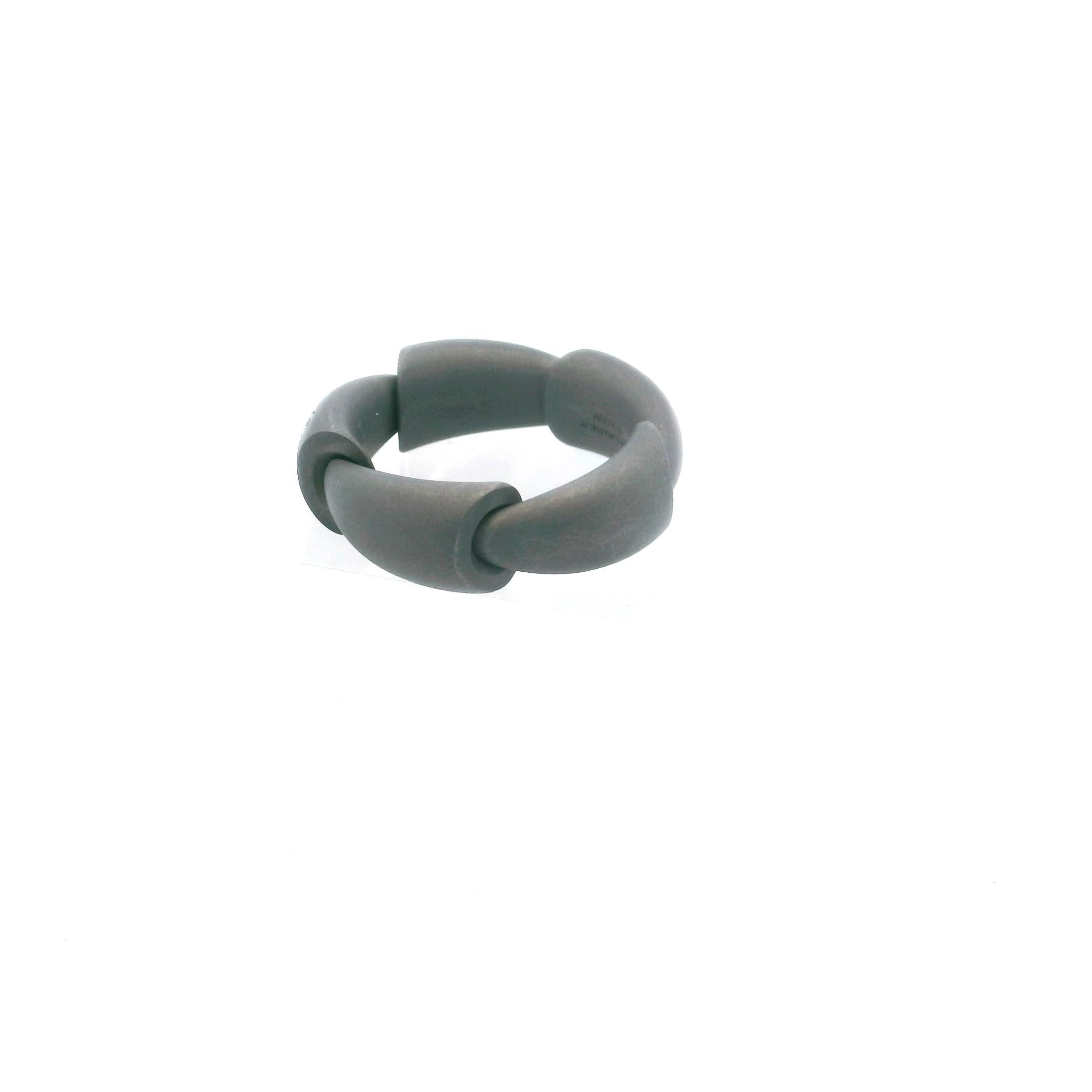 Vhernier Calla Titanium and Diamond Ring