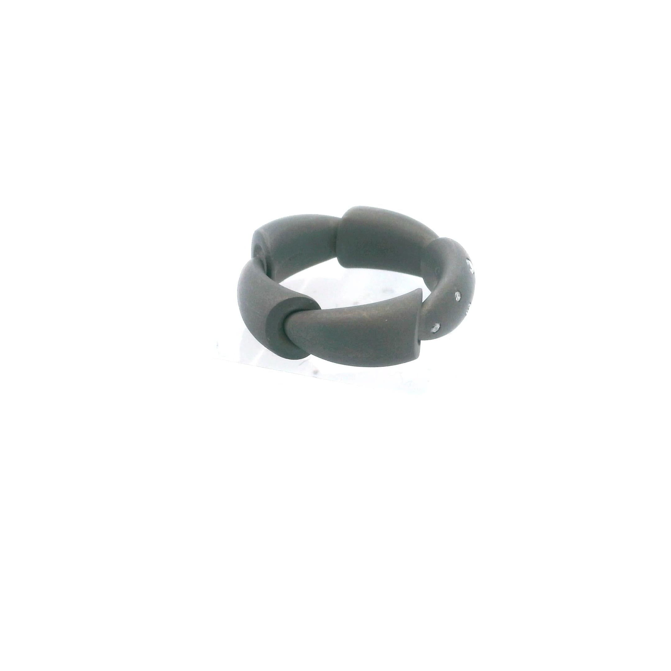 Vhernier Calla Titanium and Diamond Ring