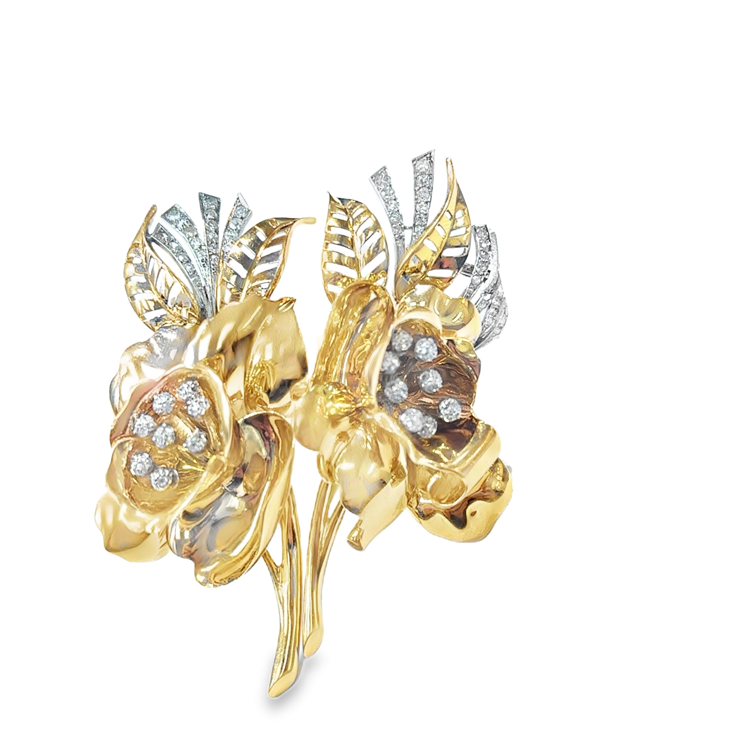 1940s French Floral Brooch in 18k Gold with Diamonds – 65.3g