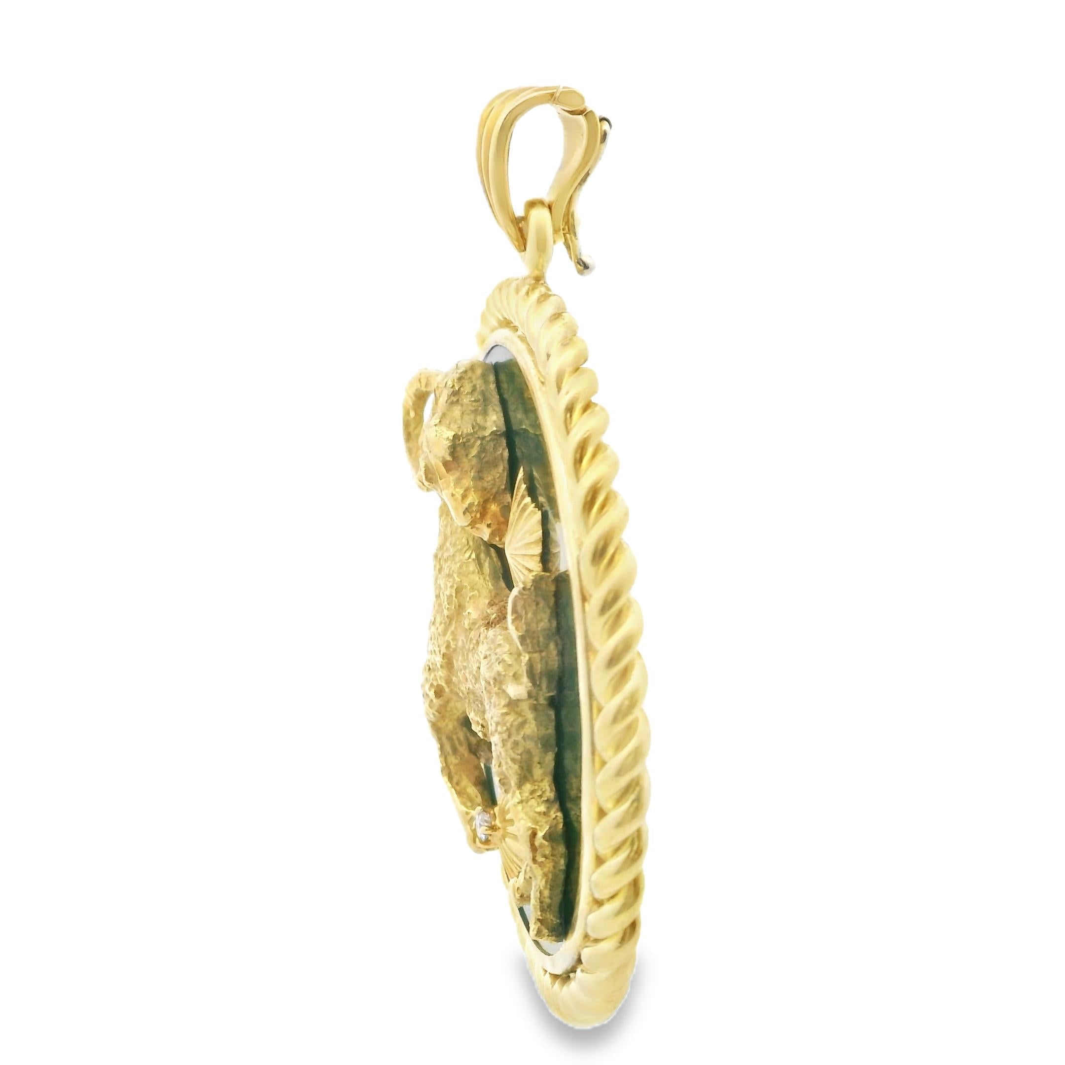 VAN CLEEF & ARPELS ZODIAC SIGN MEDALLION CAPRICORN IN MALACHITE