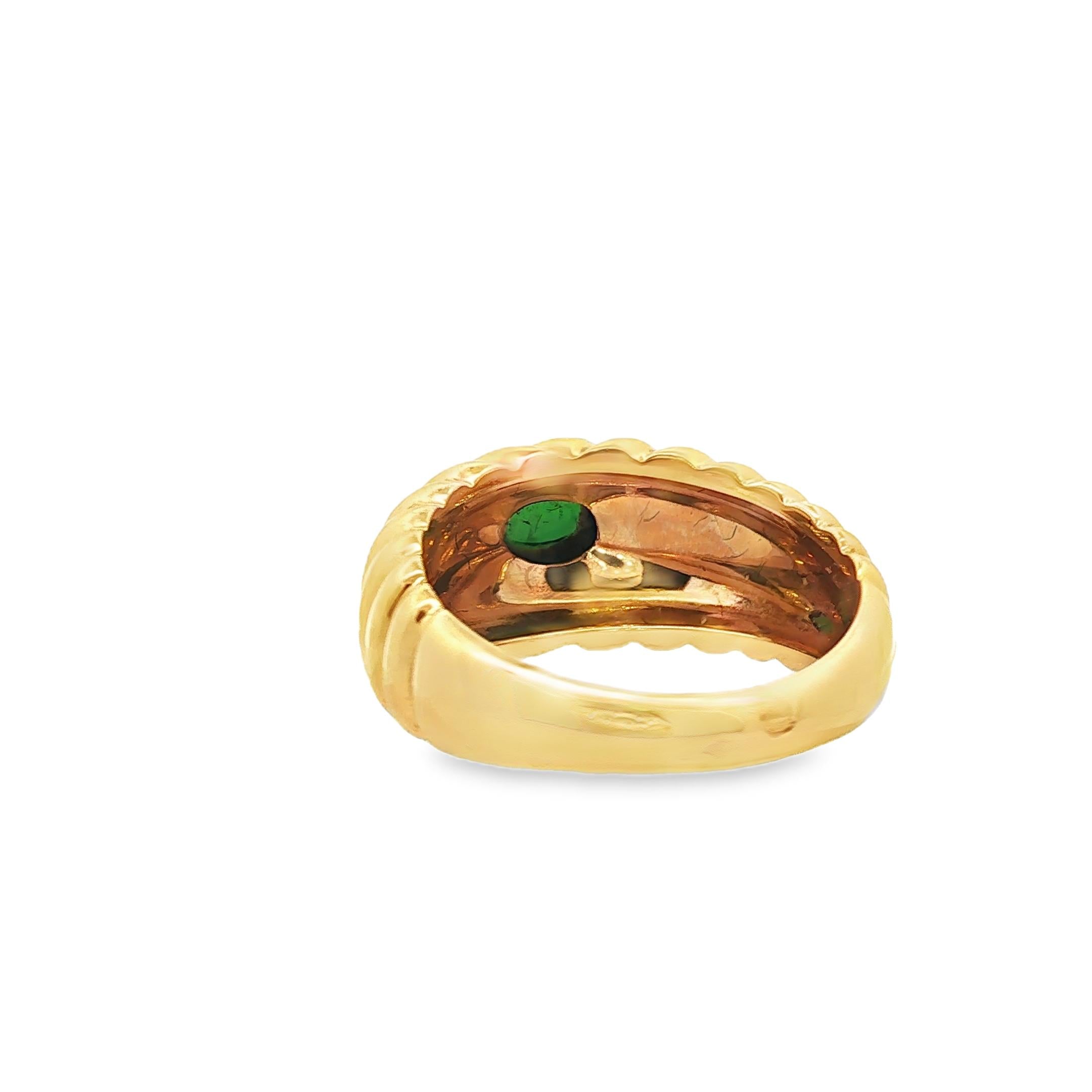 French 1980s Peridot Cabochon Ring in 18k Gold