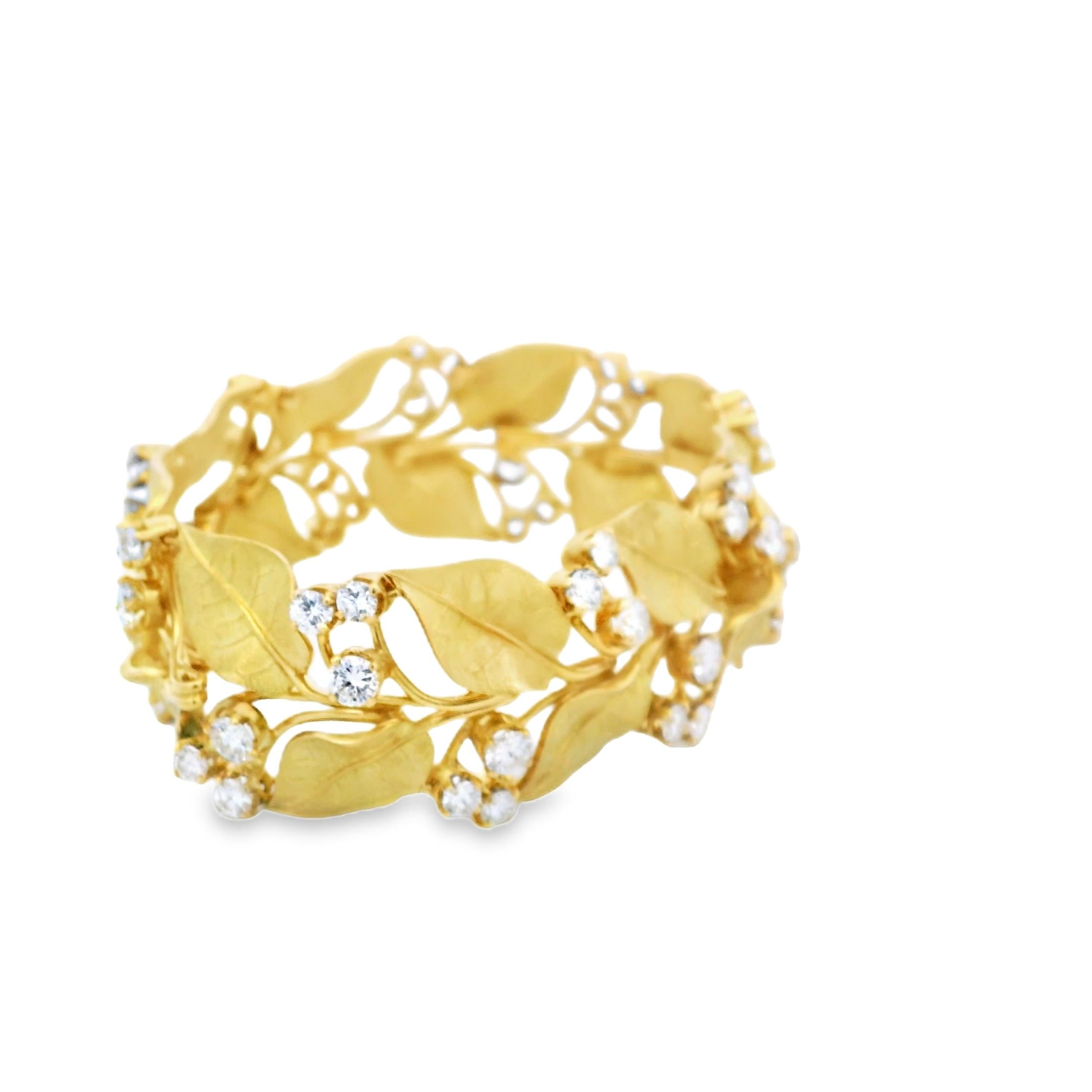 Bulgari Diamond Leaf Bracelet in 18K Gold