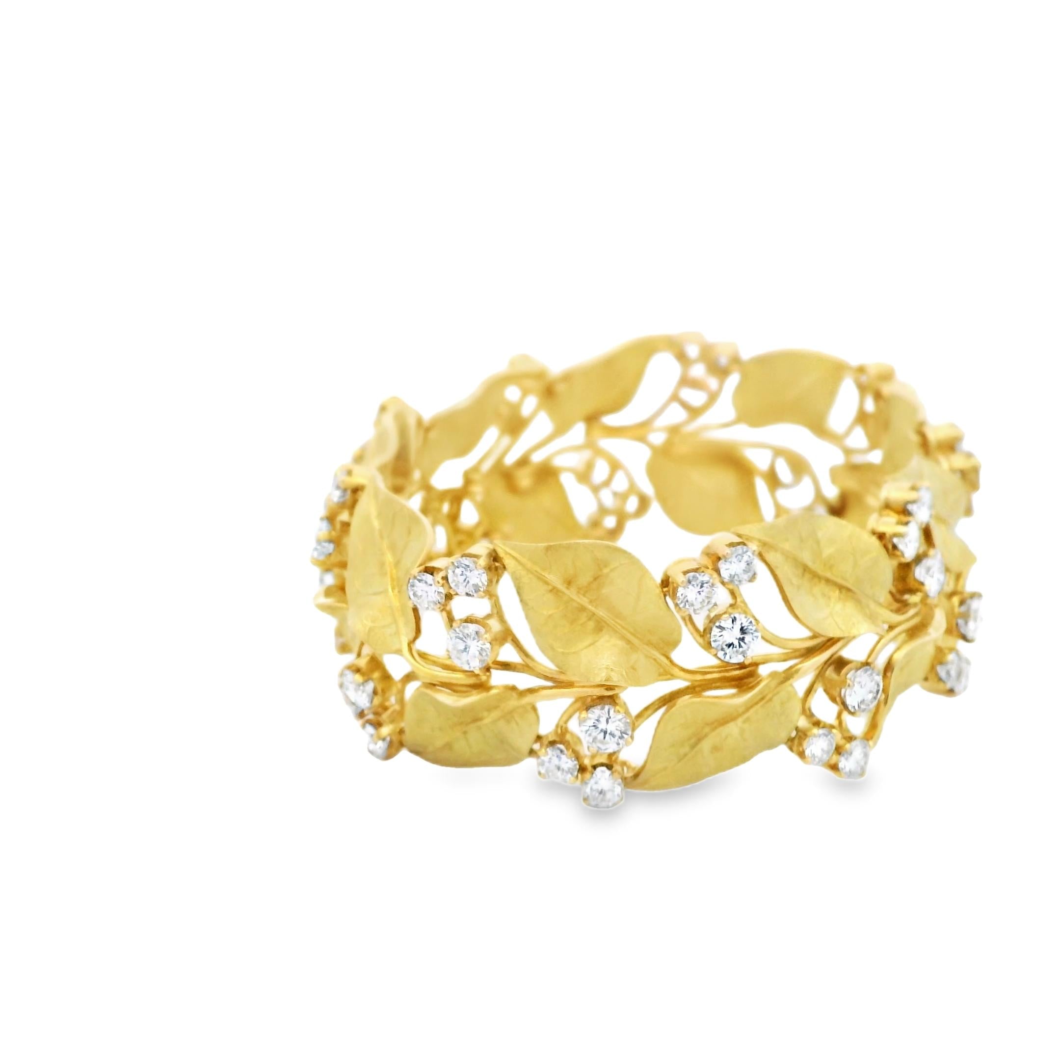 Bulgari Diamond Leaf Bracelet in 18K Gold