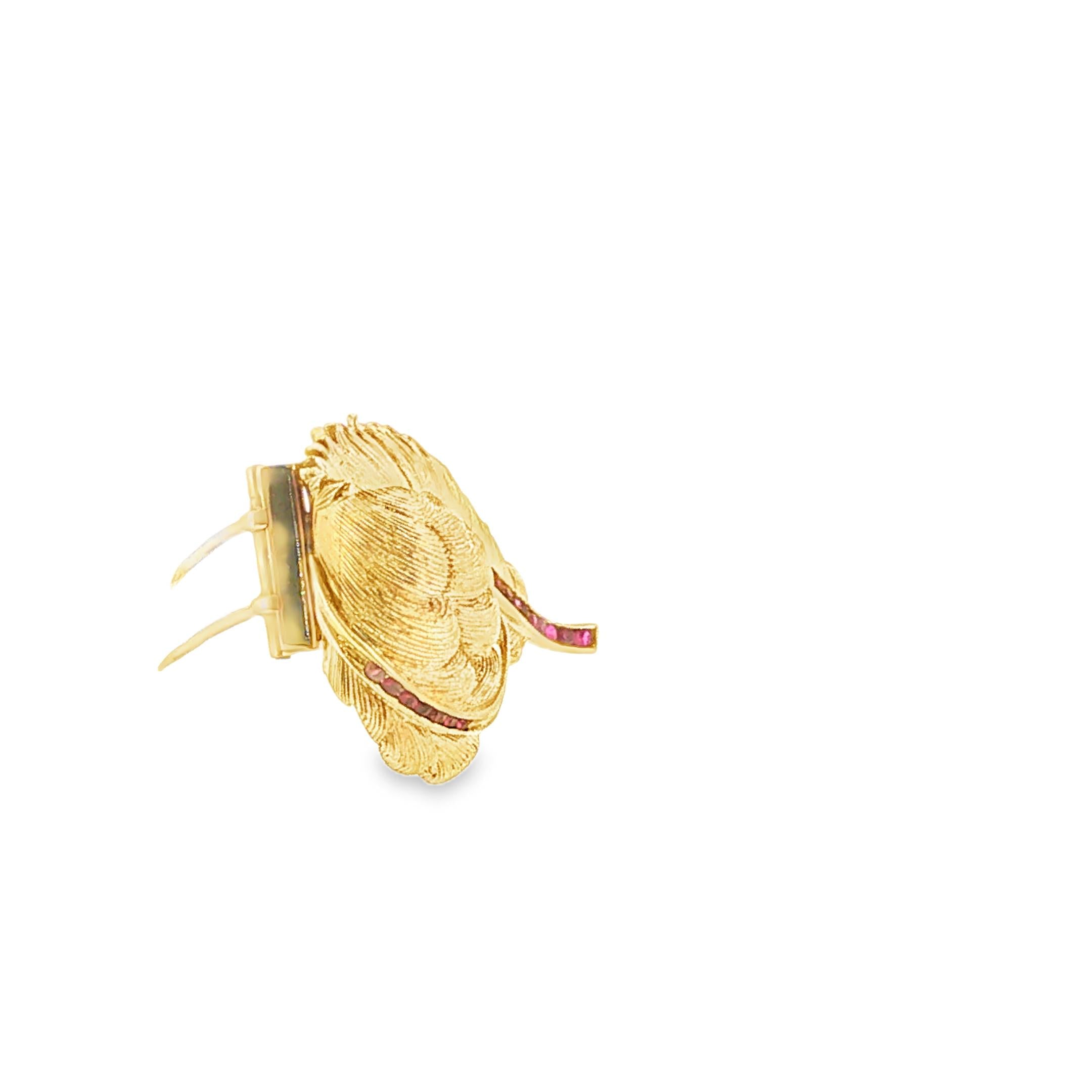 Raymond Yard Calibré Ruby and 14k Yellow Gold Leaf Brooch, 1940s