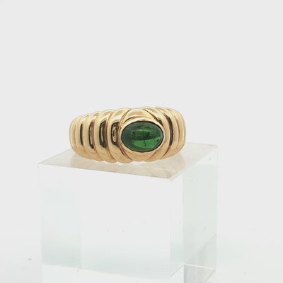 French 1980s Peridot Cabochon Ring in 18k Gold