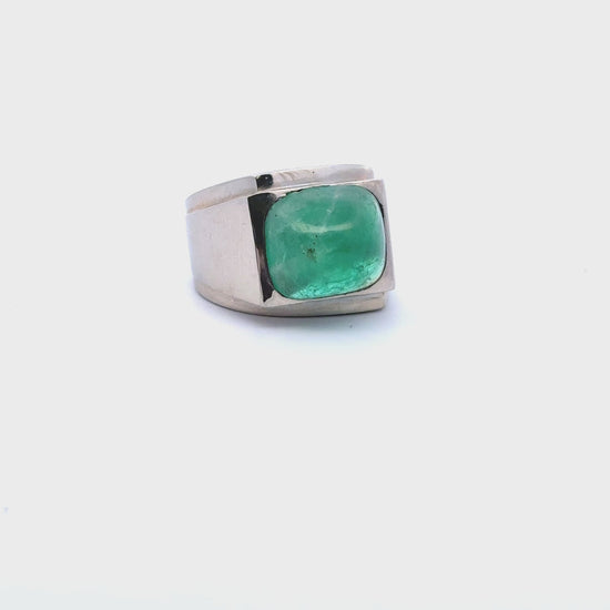 14K Yellow Gold Retro 8cts Cabochon Emerald Ring - 16.60grs