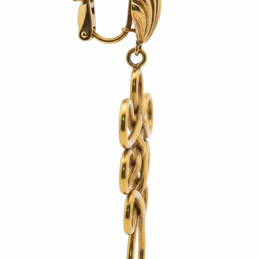 1970s Gold Dangle Earrings