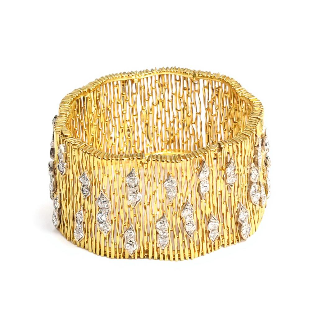 Kutchinsky Diamond and 18k Yellow Gold Textured Bracelet, England 1972